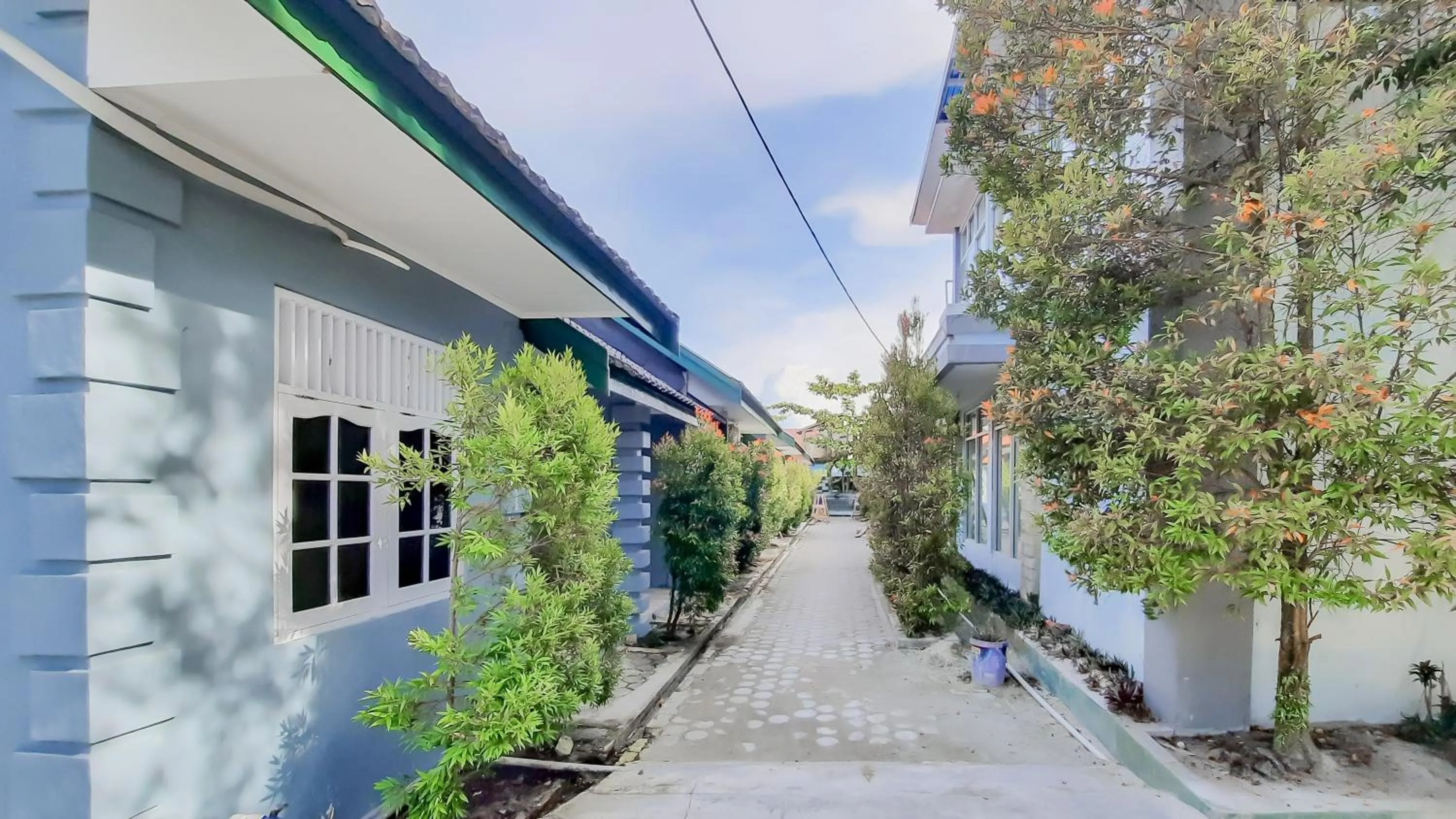 Property building in RedDoorz near Universitas Palangkaraya 3