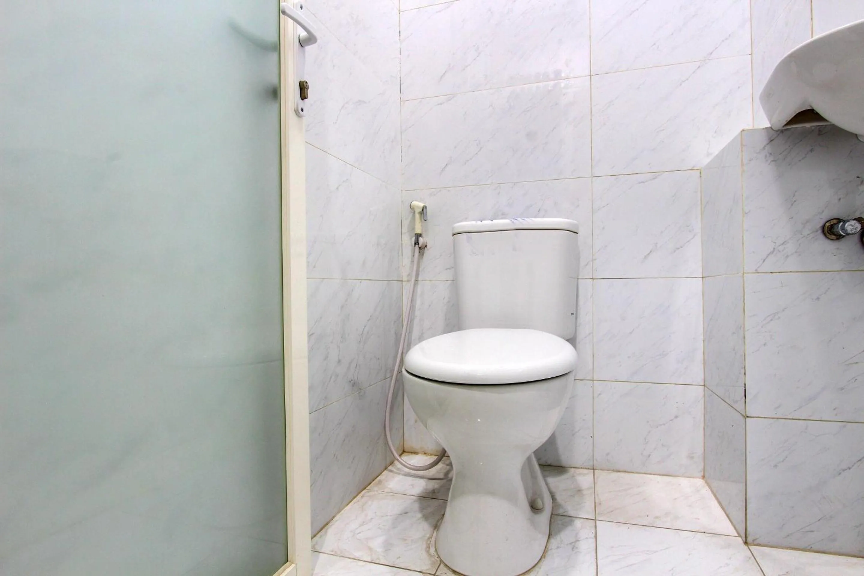 Bathroom in OYO 92479 Pasadena House