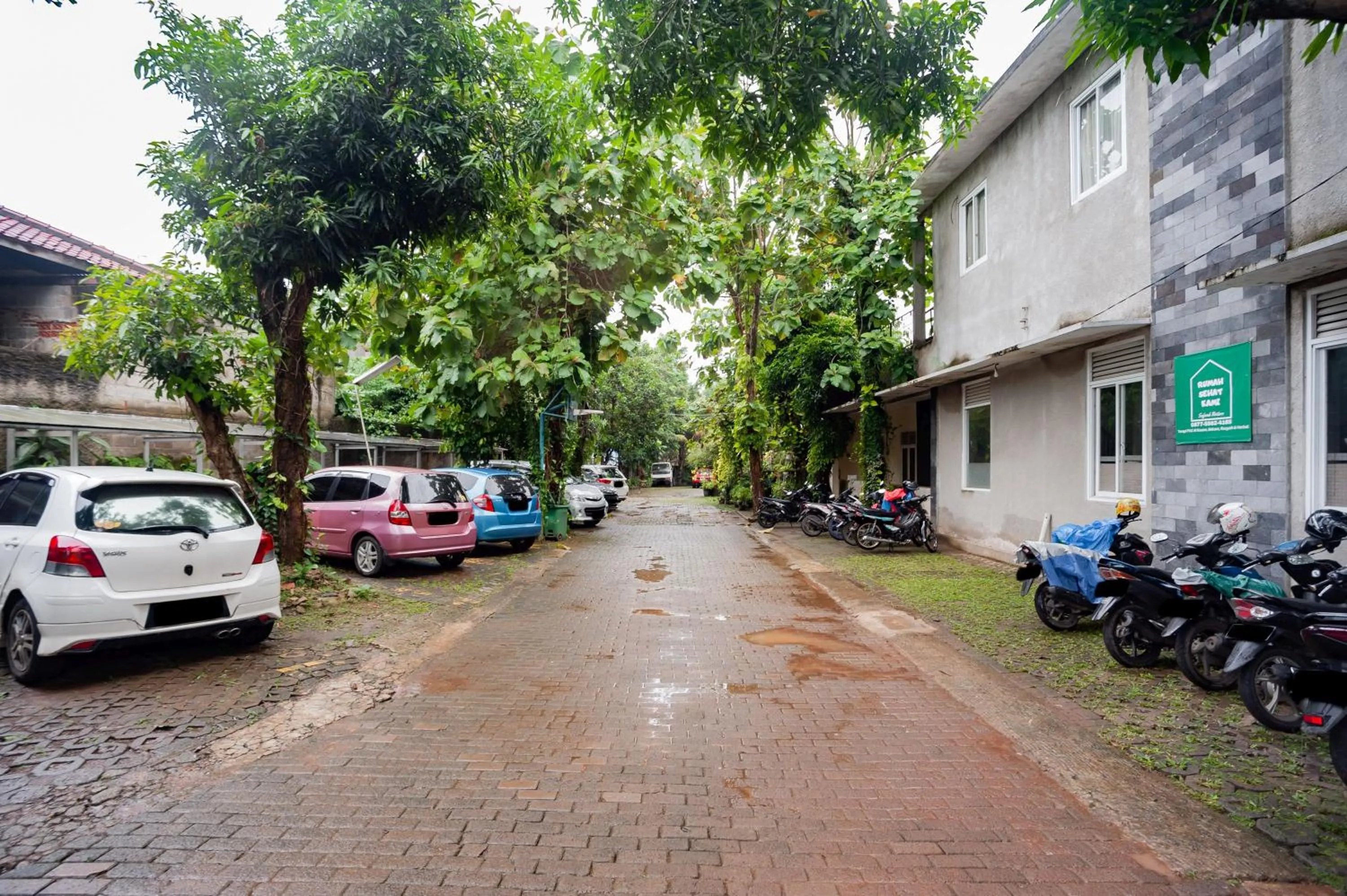 Property building in Safwah Bintaro Syariah Mitra RedDoorz