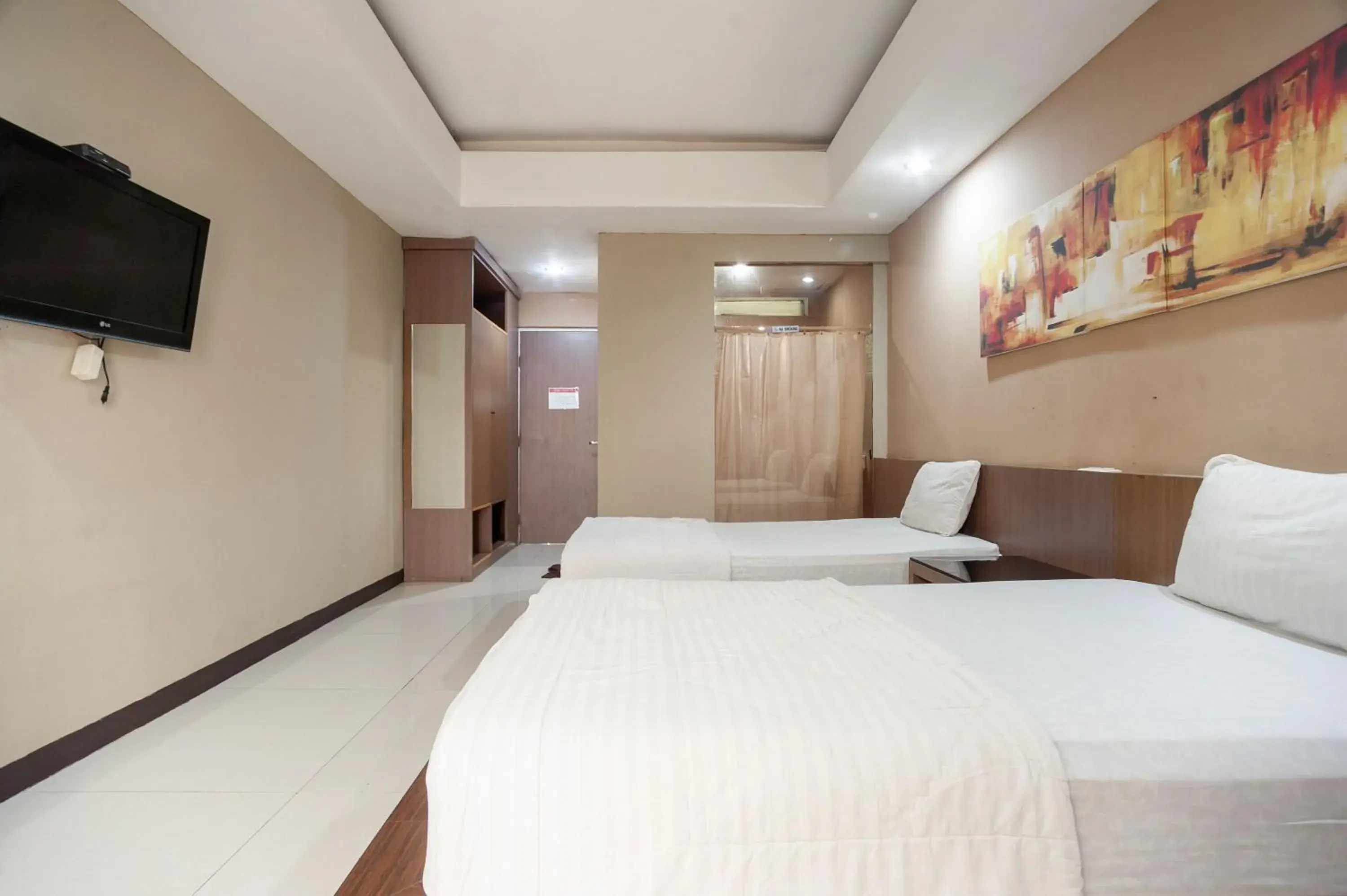 Bedroom, Bed in Safwah Bintaro Syariah Mitra RedDoorz Bedroom, Bed in Safwah Bintaro Syariah Mitra RedDoorz