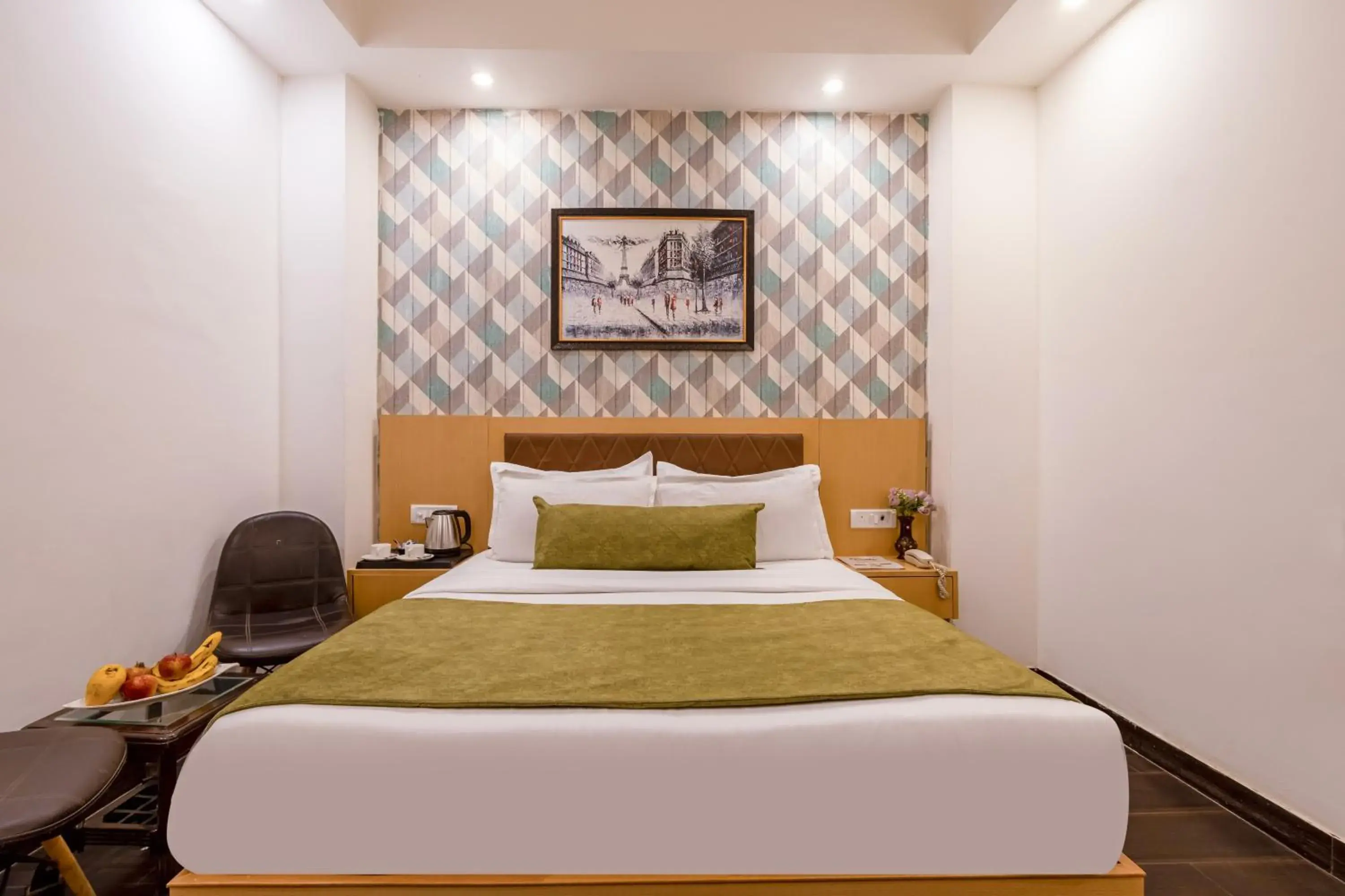 Bed in Hotel Tashree Near T3 - Free Airport Drop Bed in Hotel Tashree Near T3 - Free Airport Drop