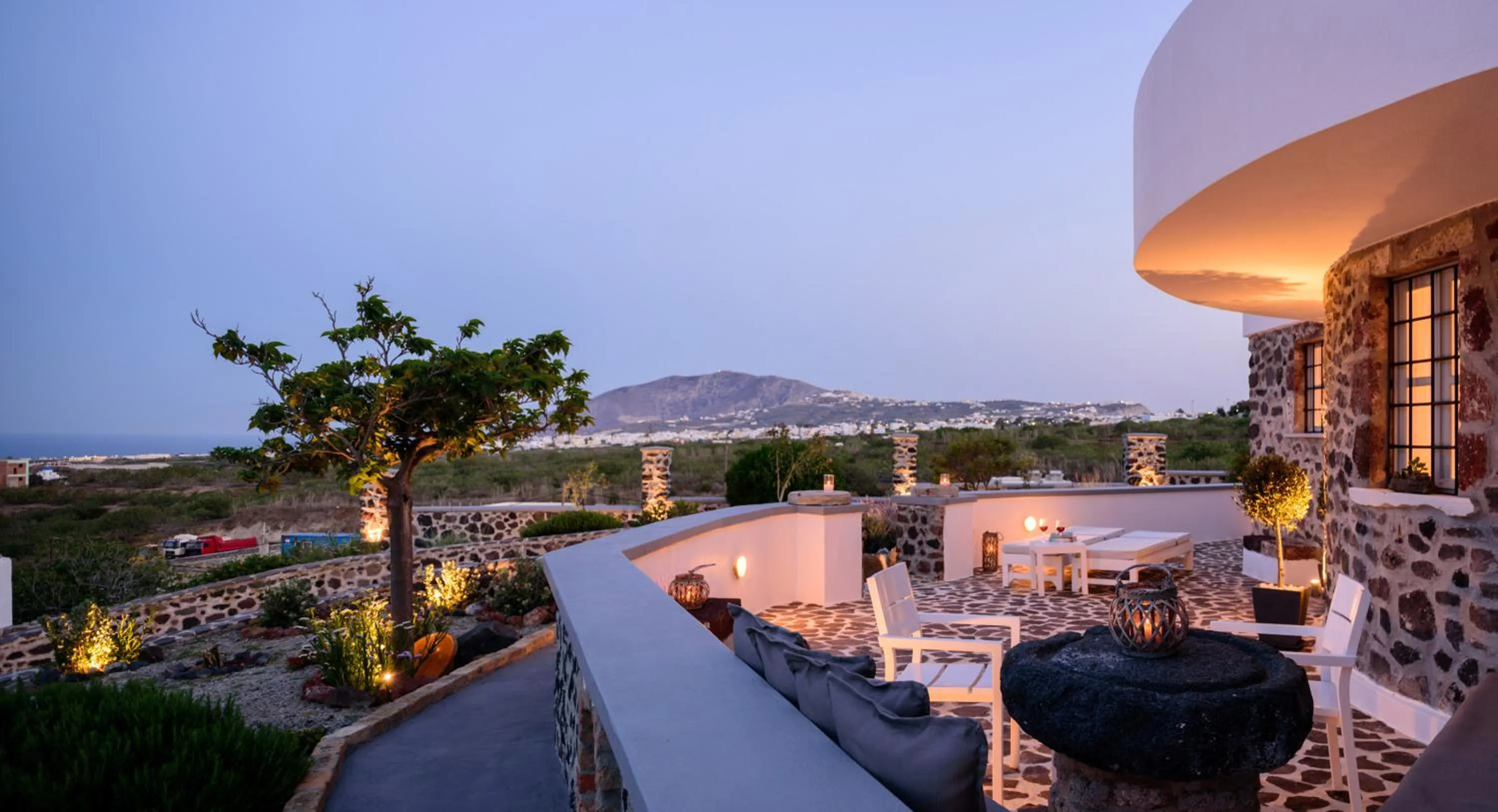 Property building in CASA ARISTA