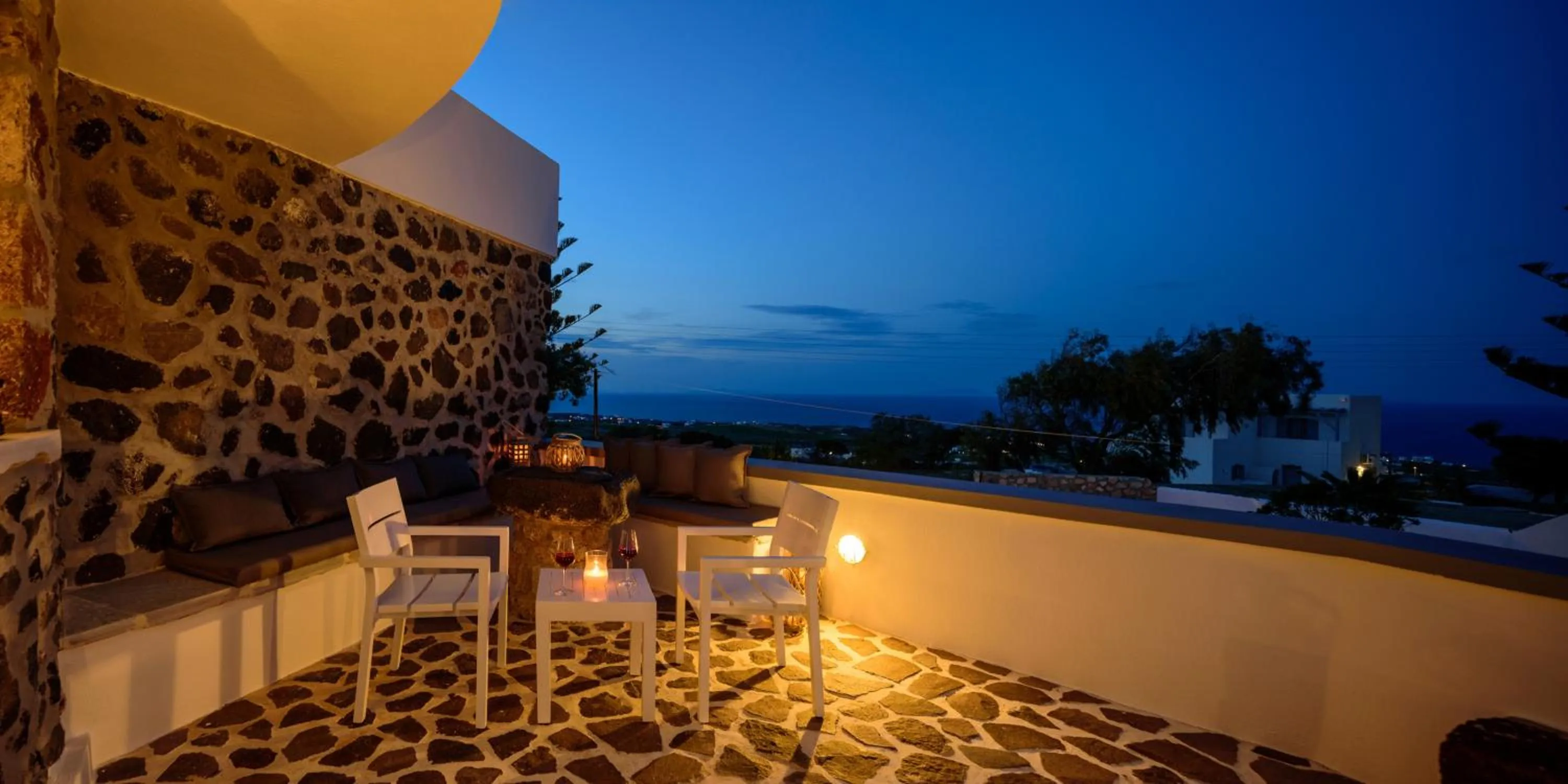 Night in CASA ARISTA