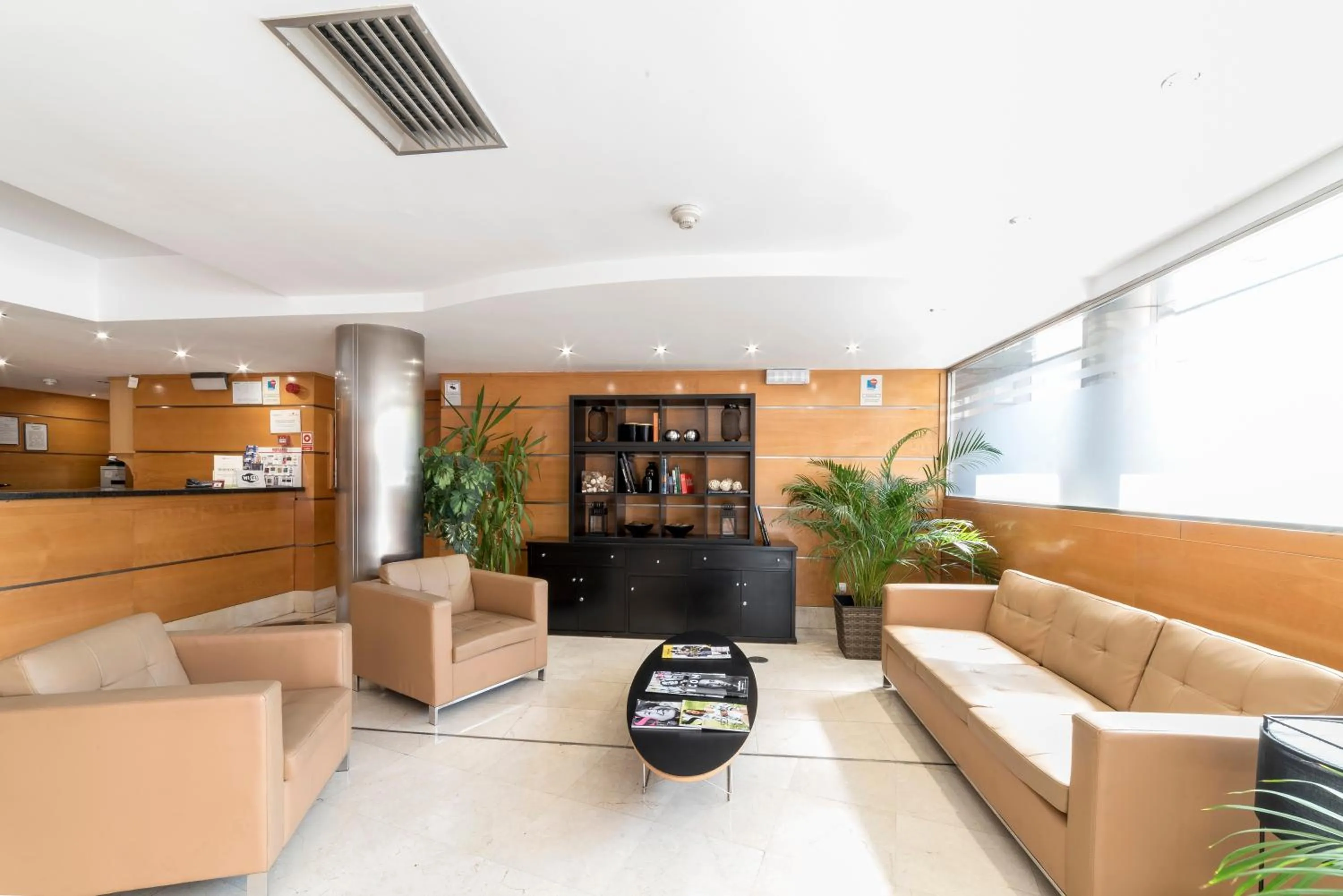 Facade/entrance in Infanta Mercedes