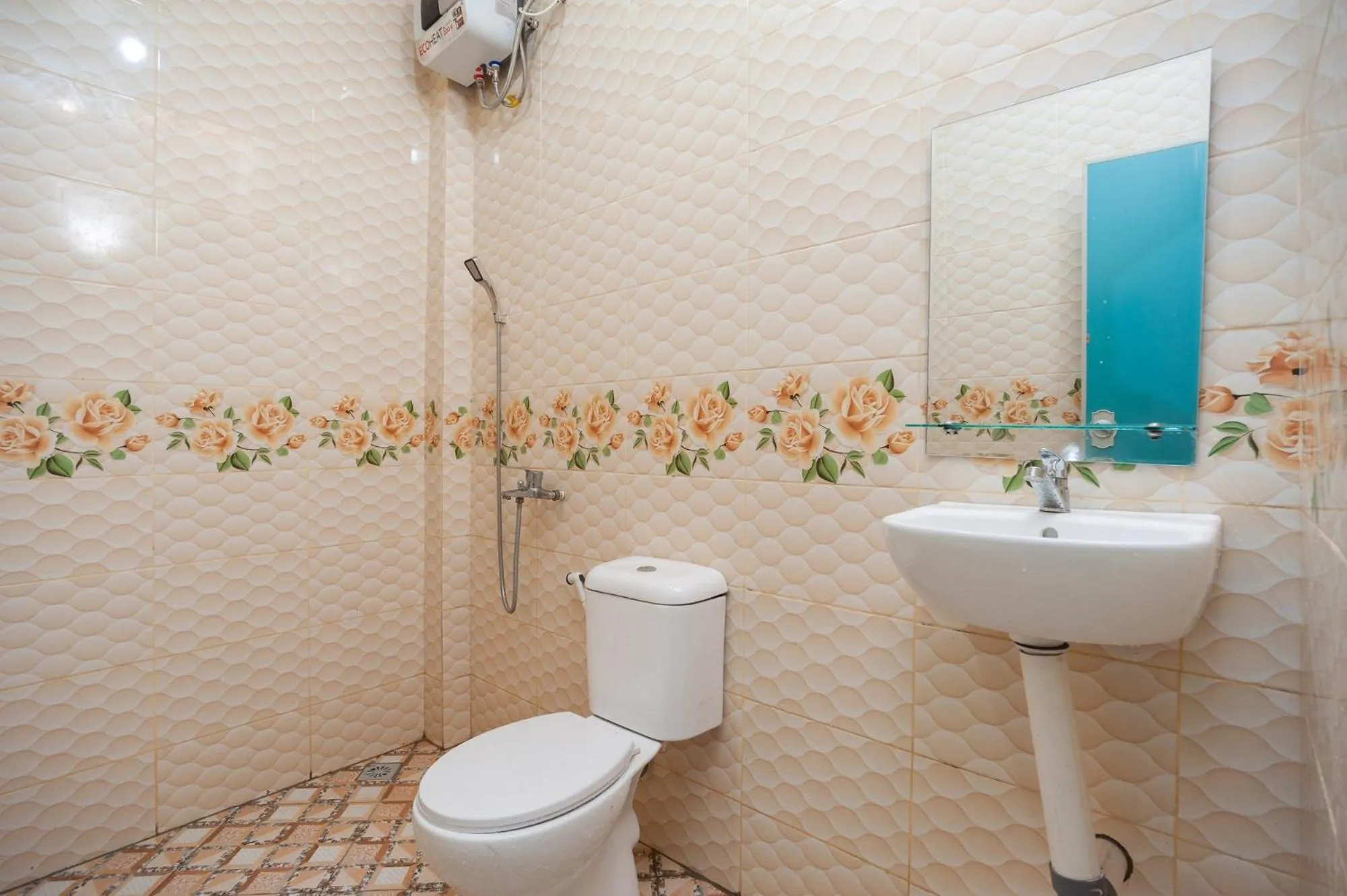 Shower in Urbanview My Home Ciracas by RedDoorz