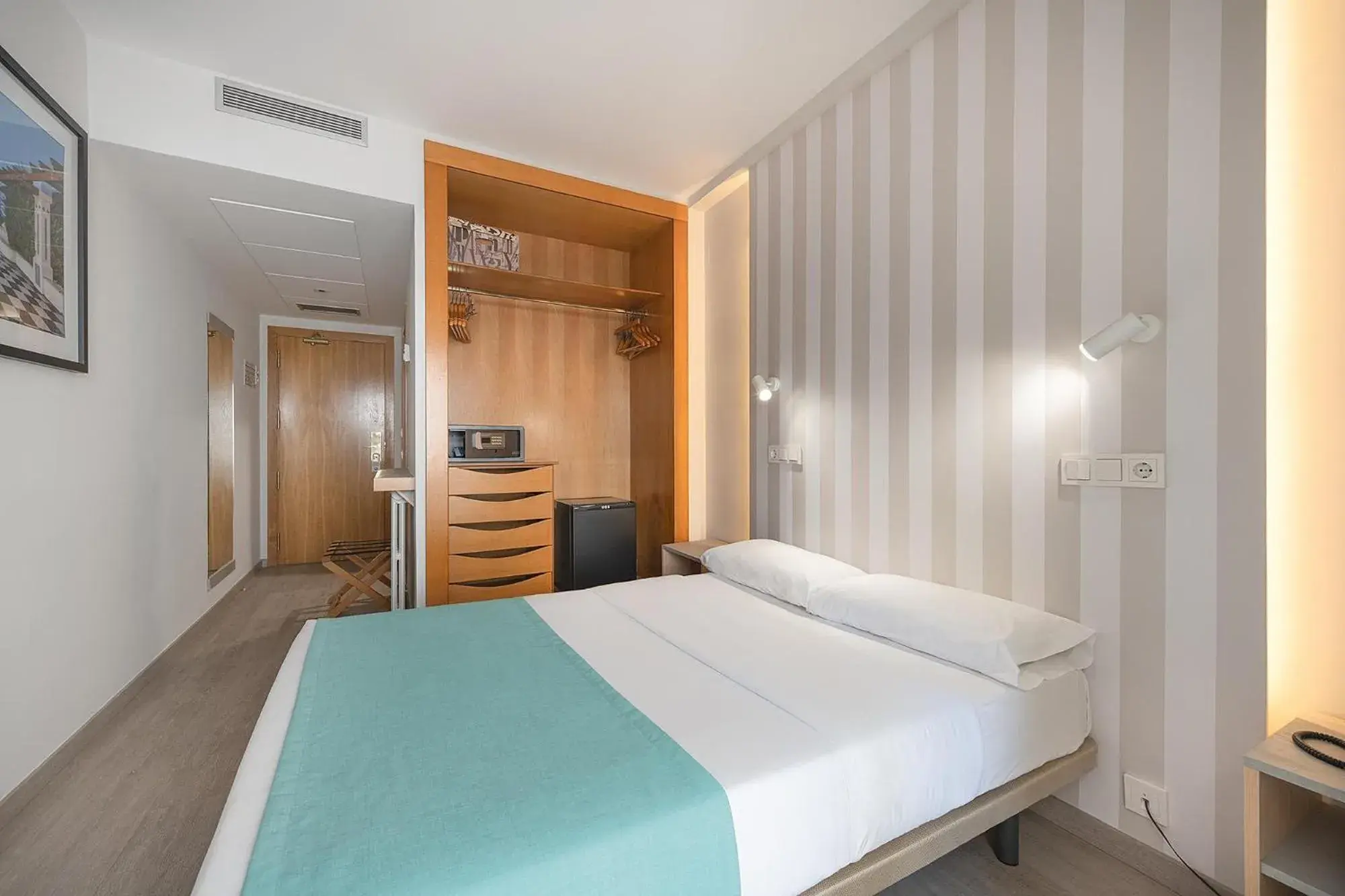 Double or Twin Room (1 Adult) in Poseidon Resort Double or Twin Room (1 Adult) in Poseidon Resort