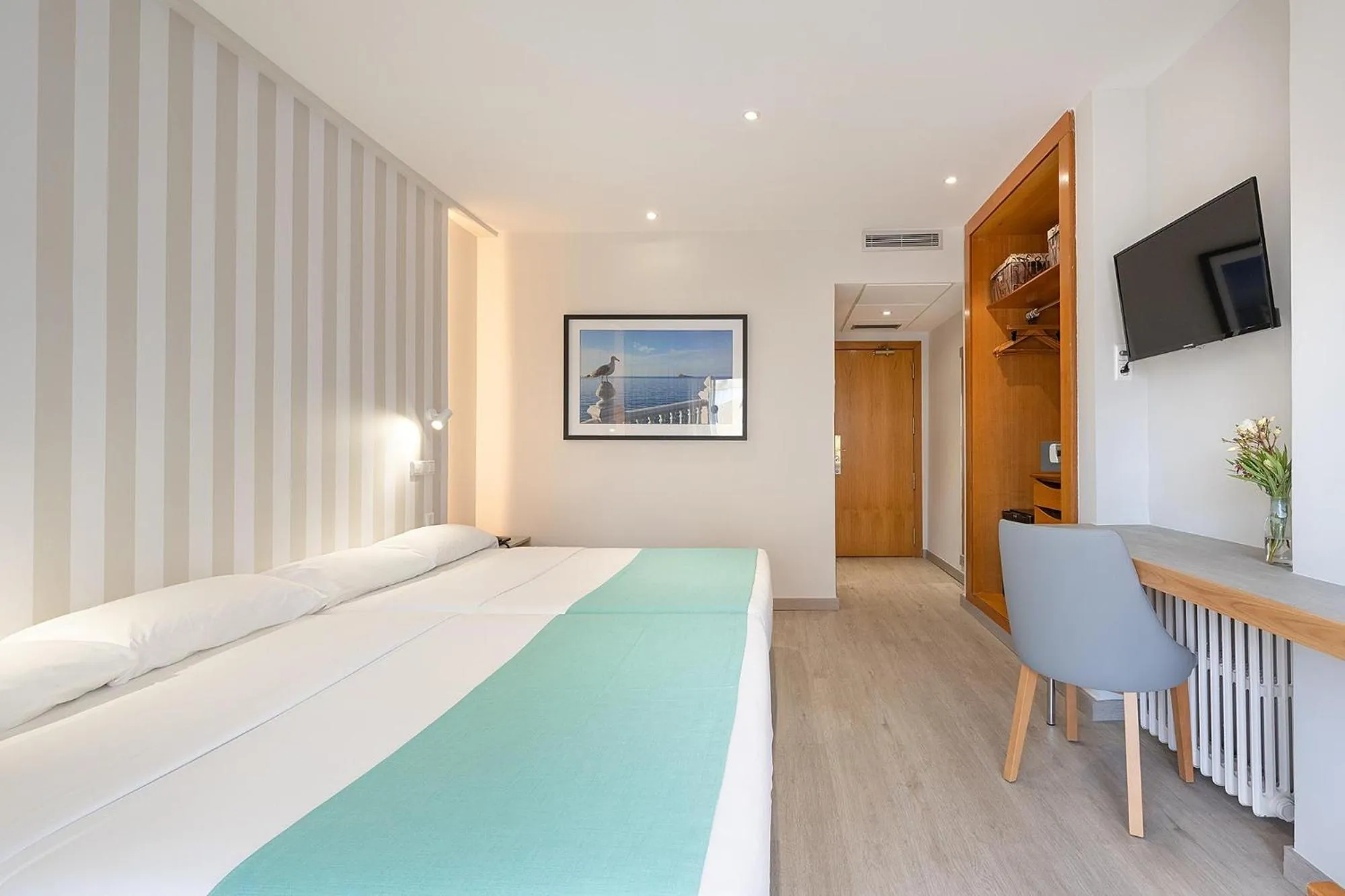 Photo of the whole room, Bed in Poseidon Resort