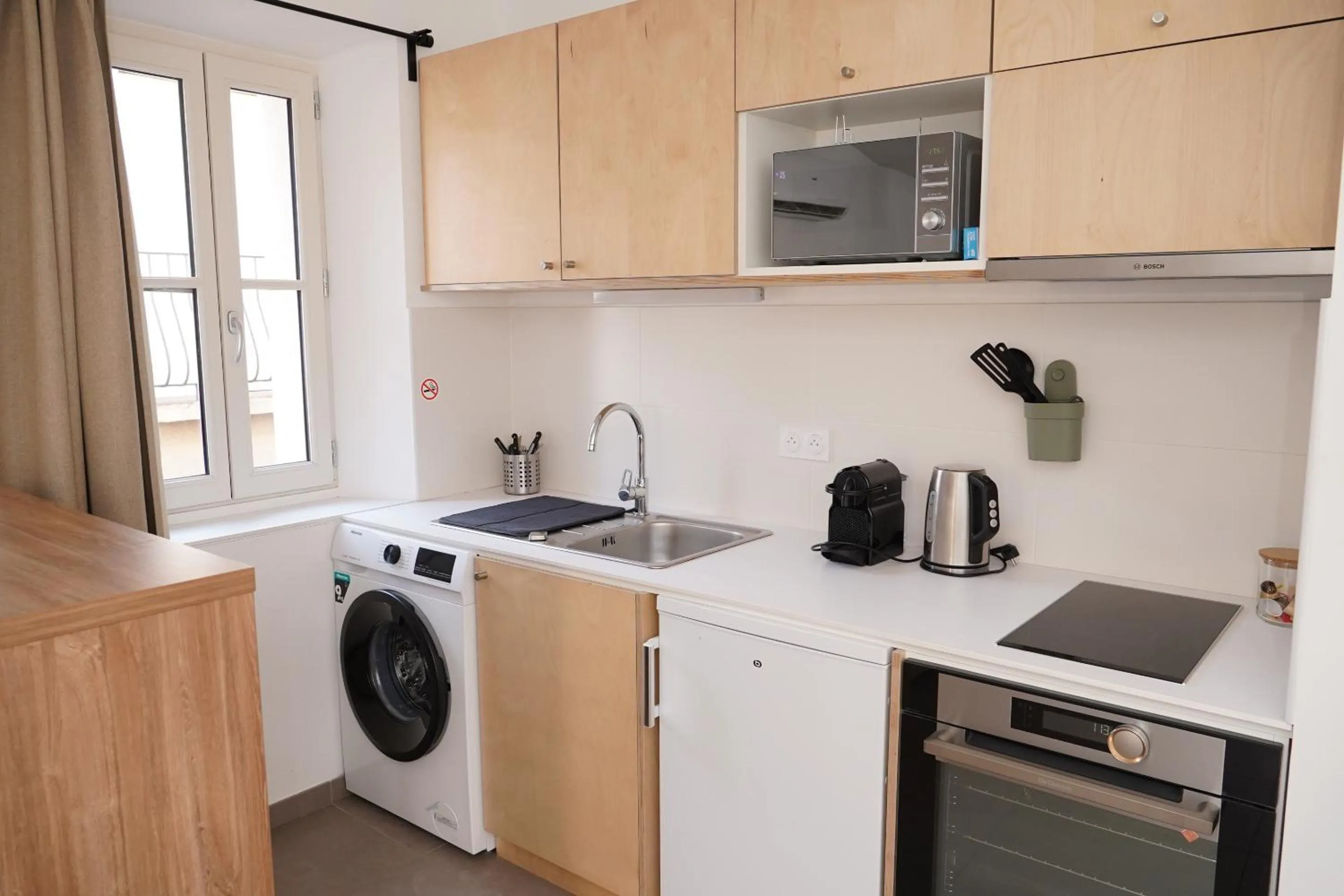 Bedroom in SOUS LES PLATANES