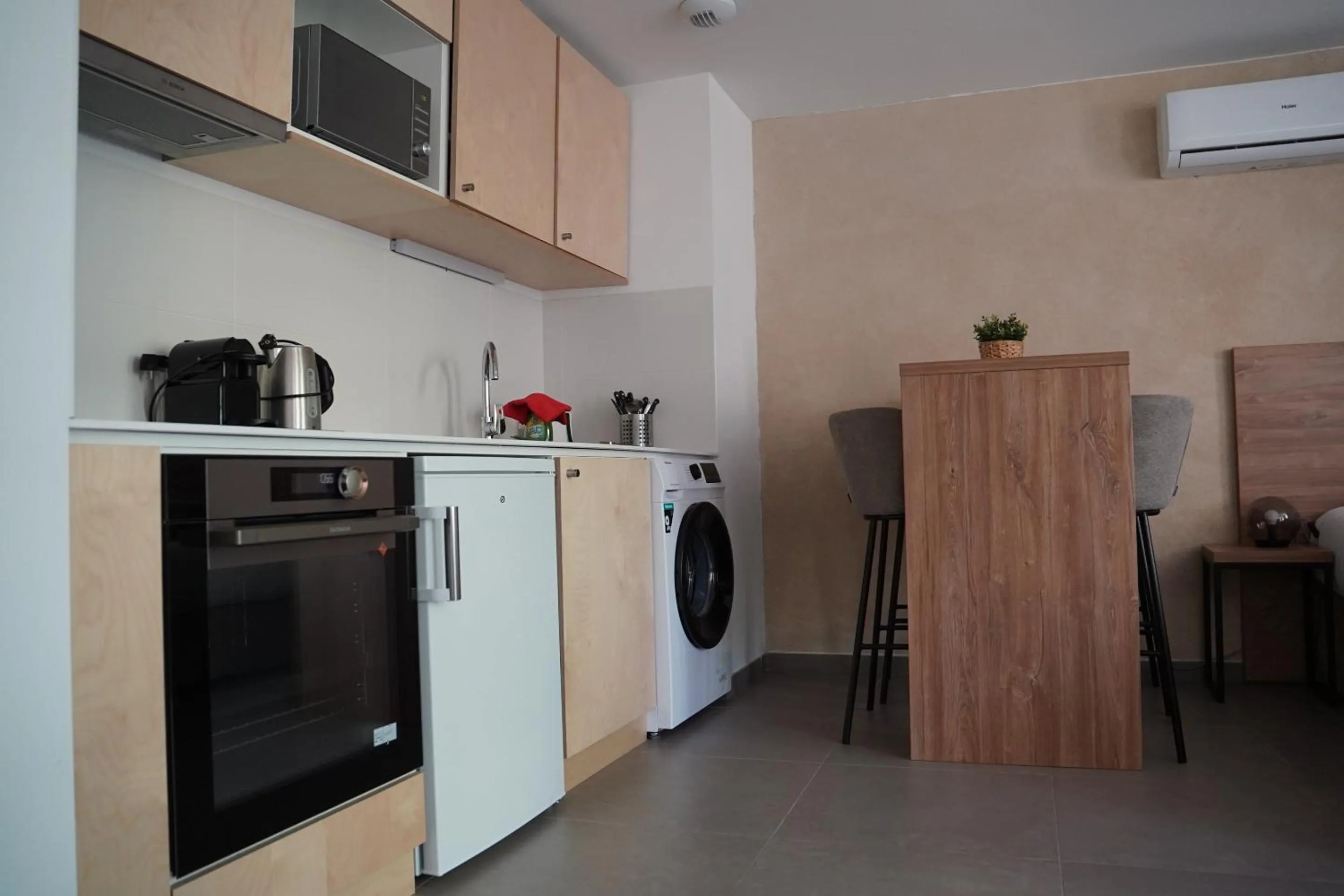 Bedroom in SOUS LES PLATANES