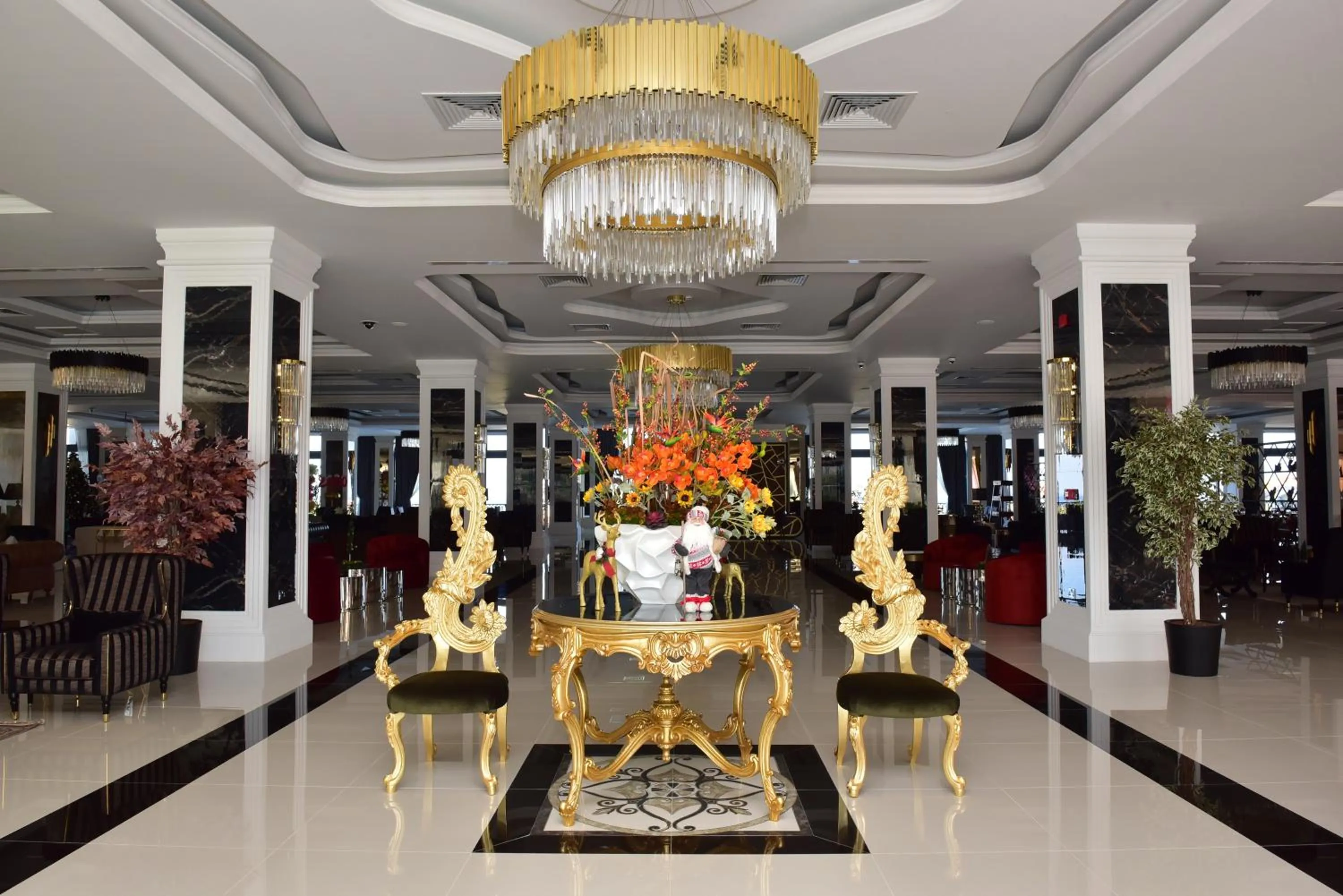 Lobby or reception in Mc Palace Hotel Spa & Convention