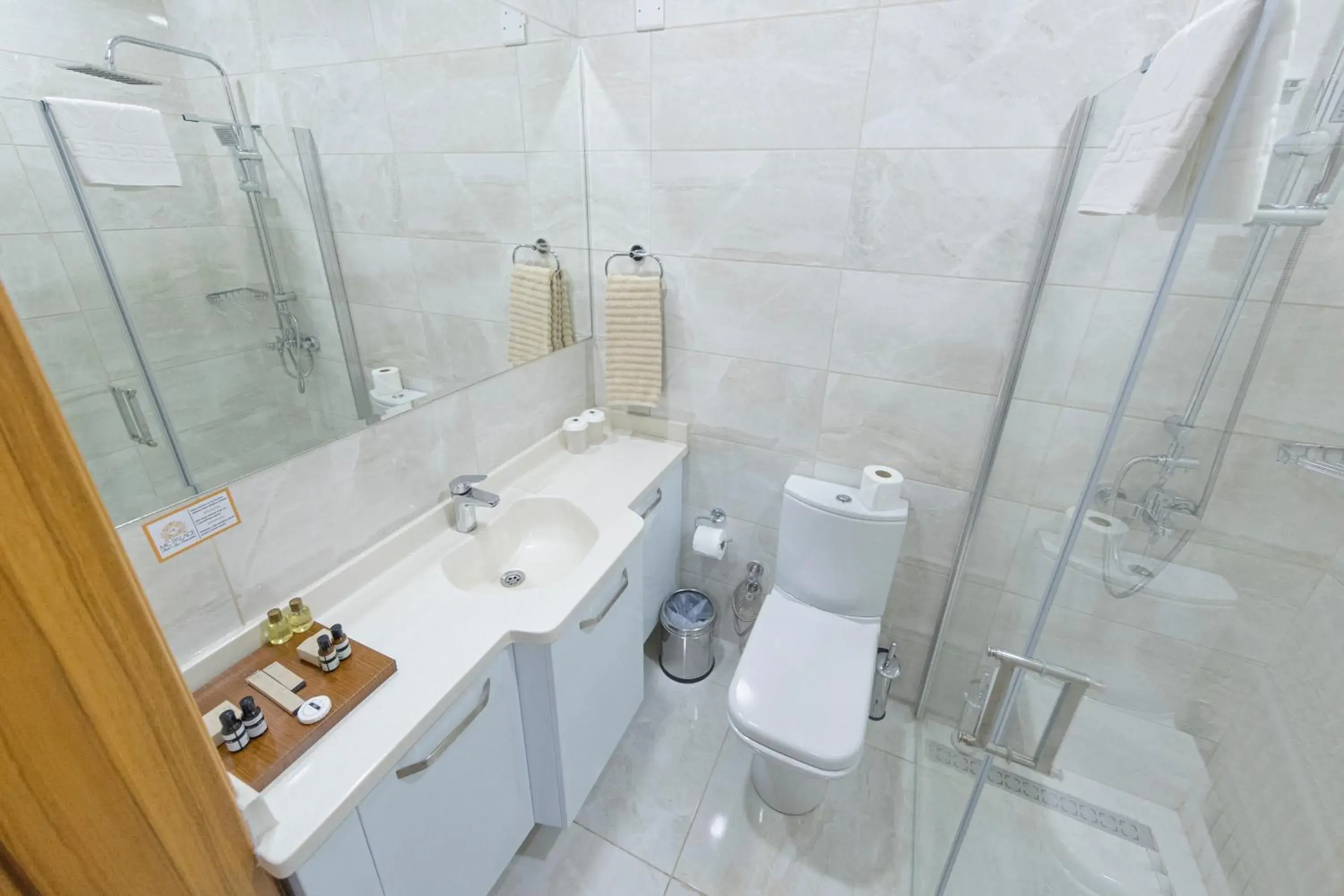 Bathroom in Mc Palace Hotel Spa & Convention Bathroom in Mc Palace Hotel Spa & Convention