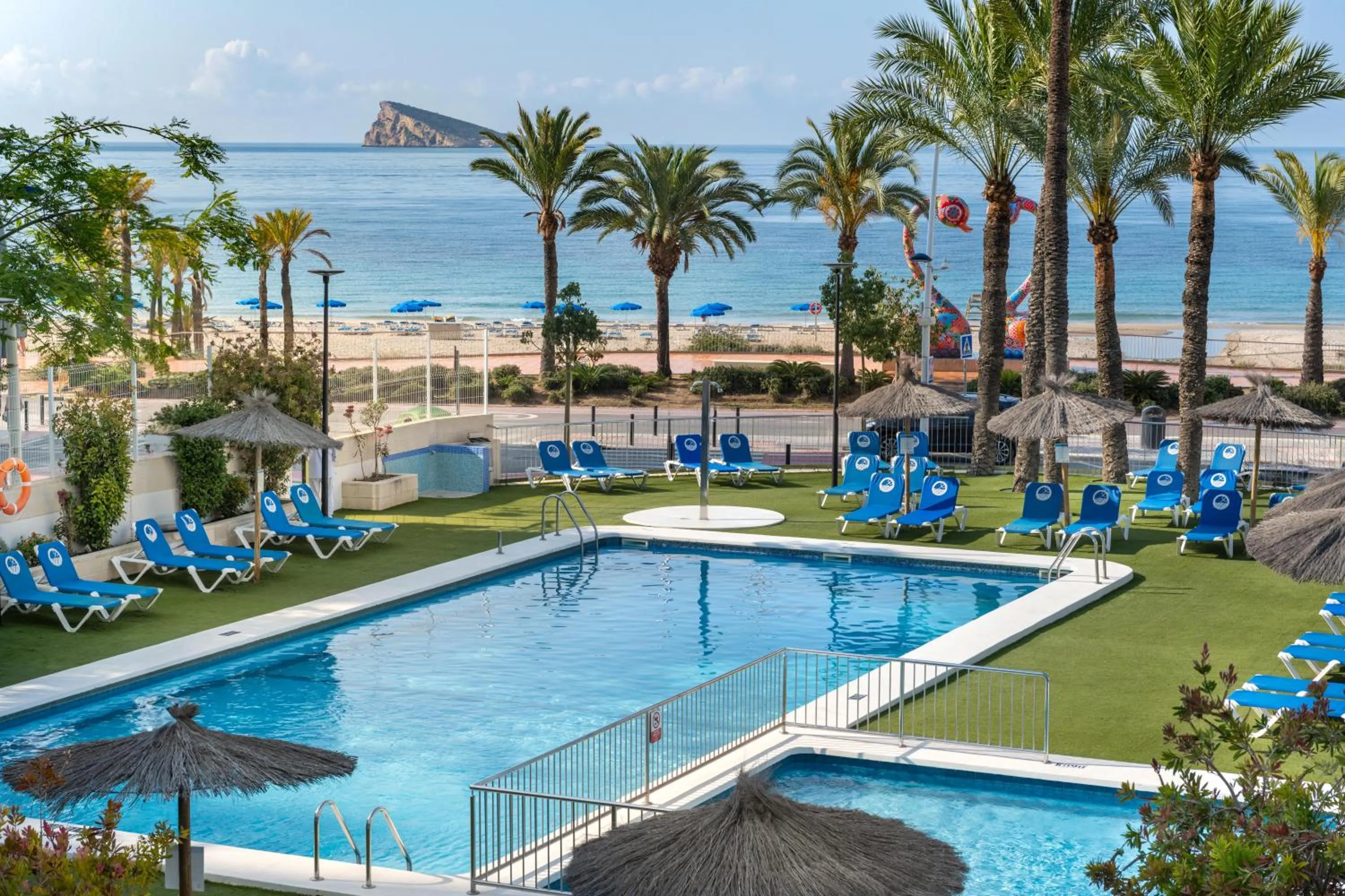 Swimming pool in Hotel Poseidon Playa