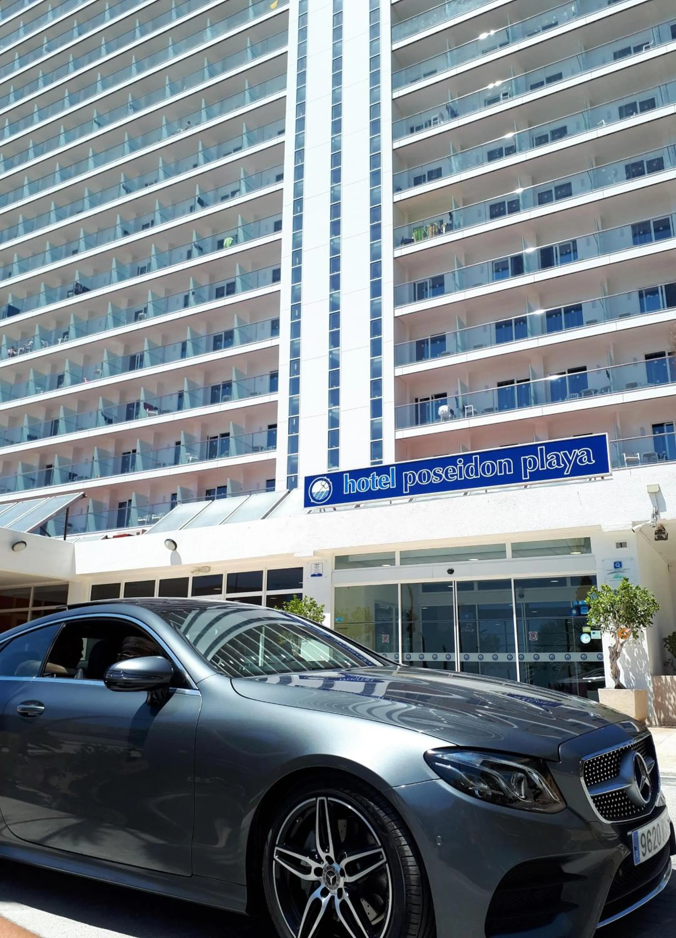 Property building in Hotel Poseidon Playa