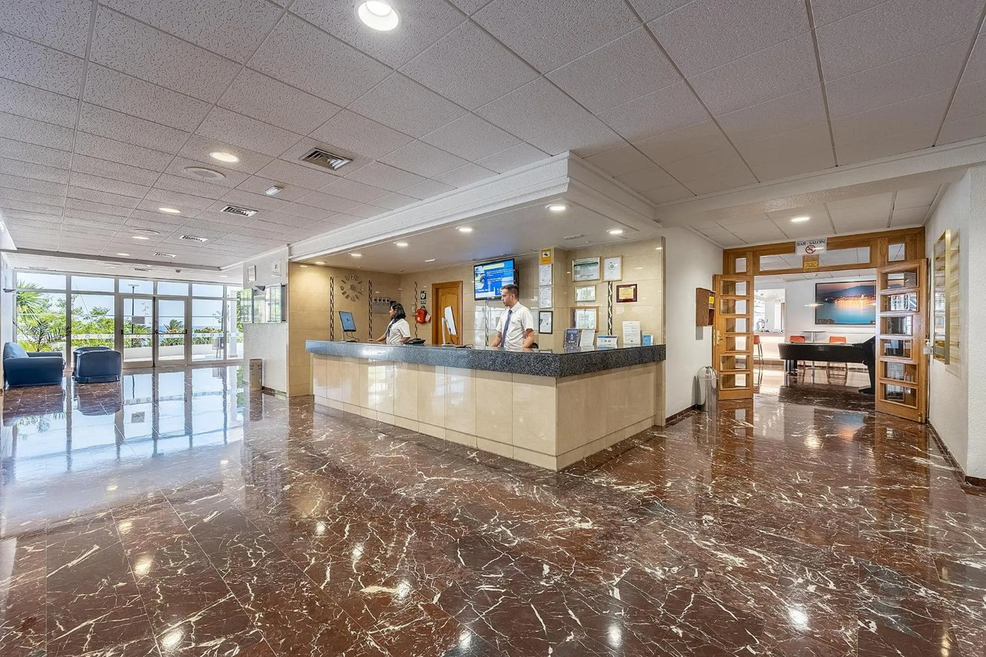 Lounge or bar in Hotel Poseidon Playa