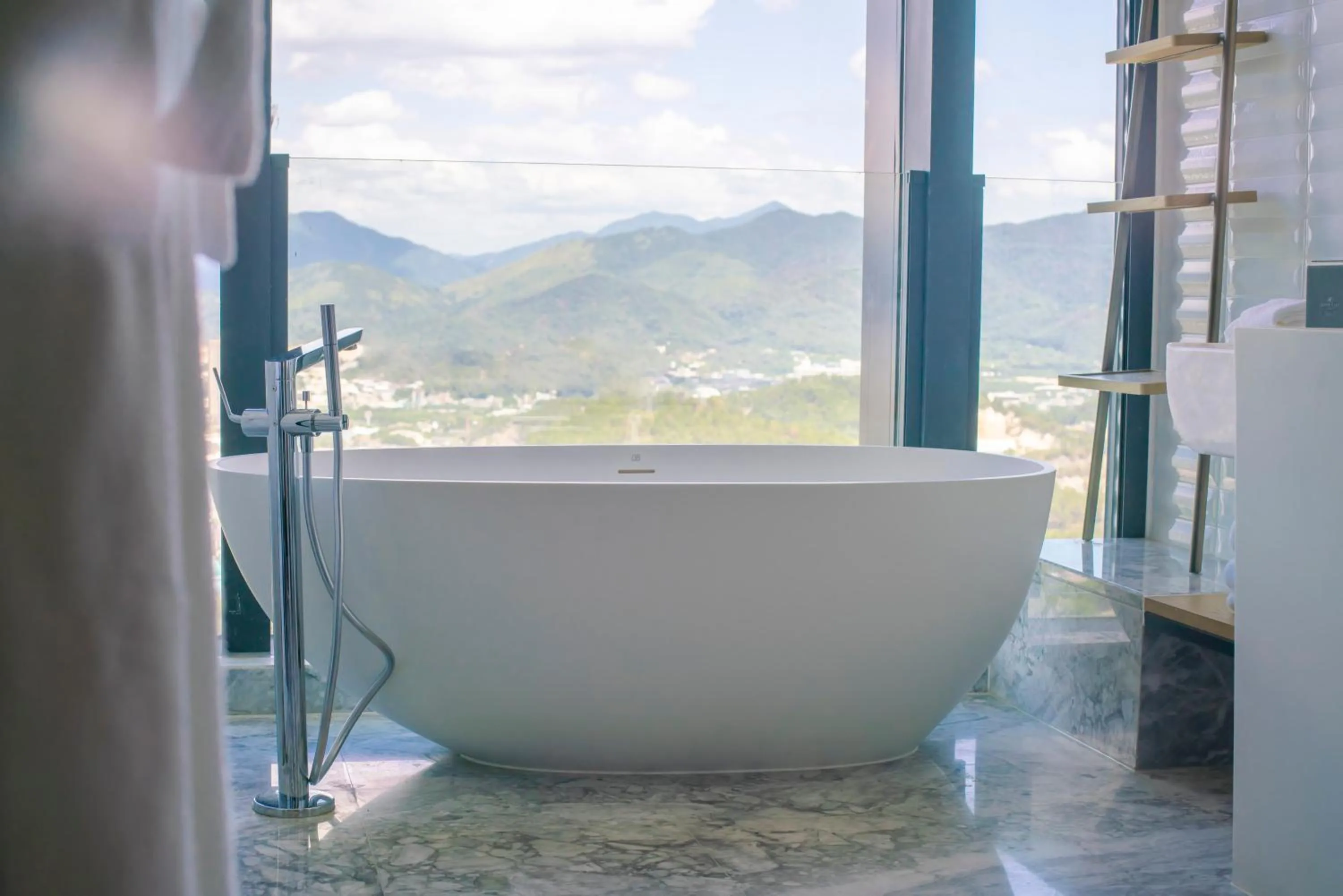 Bath in Crowne Plaza Chaozhou Riverside by IHG