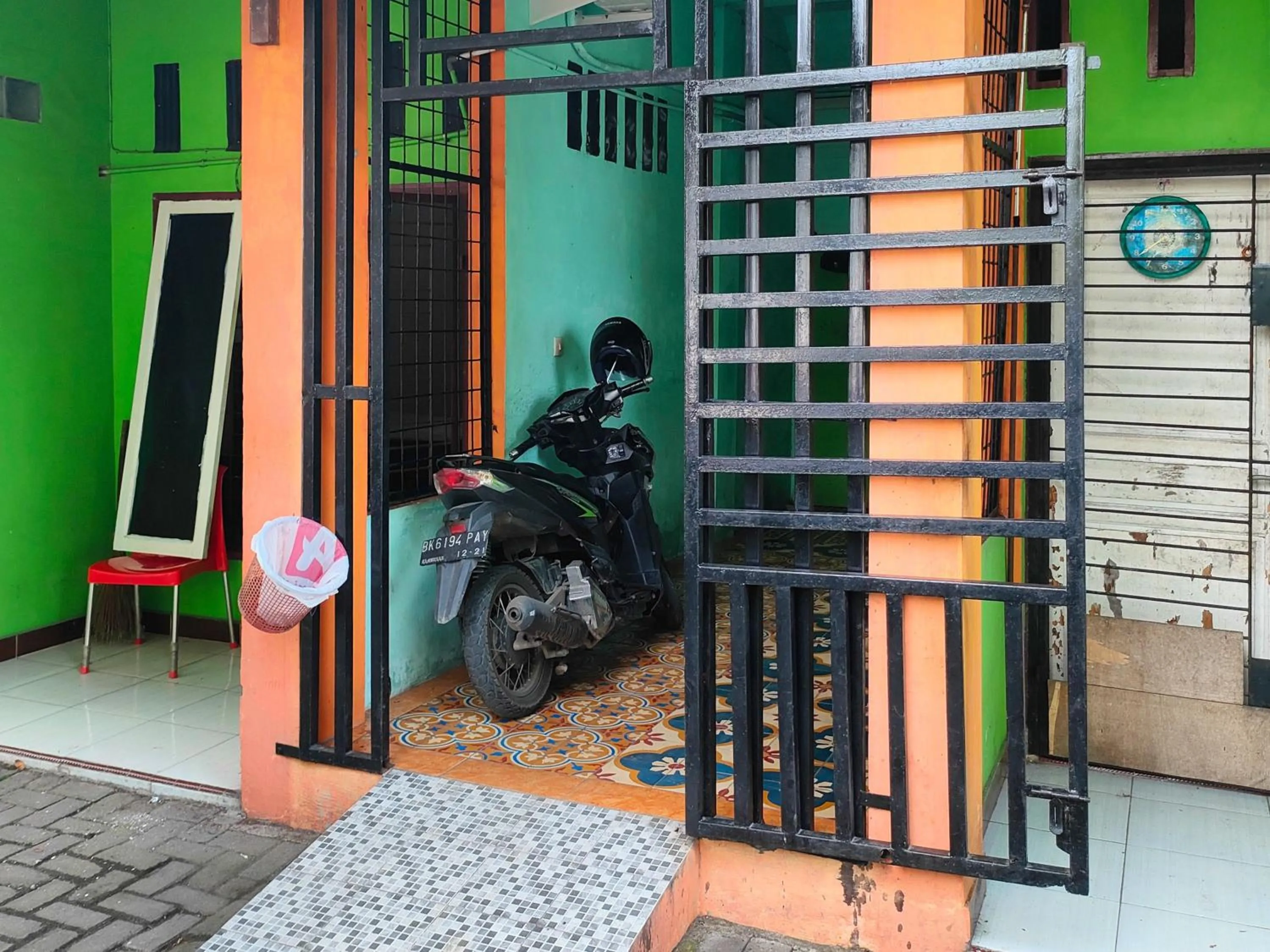 Property building in Johje Guest House Medan Mitra RedDoorz