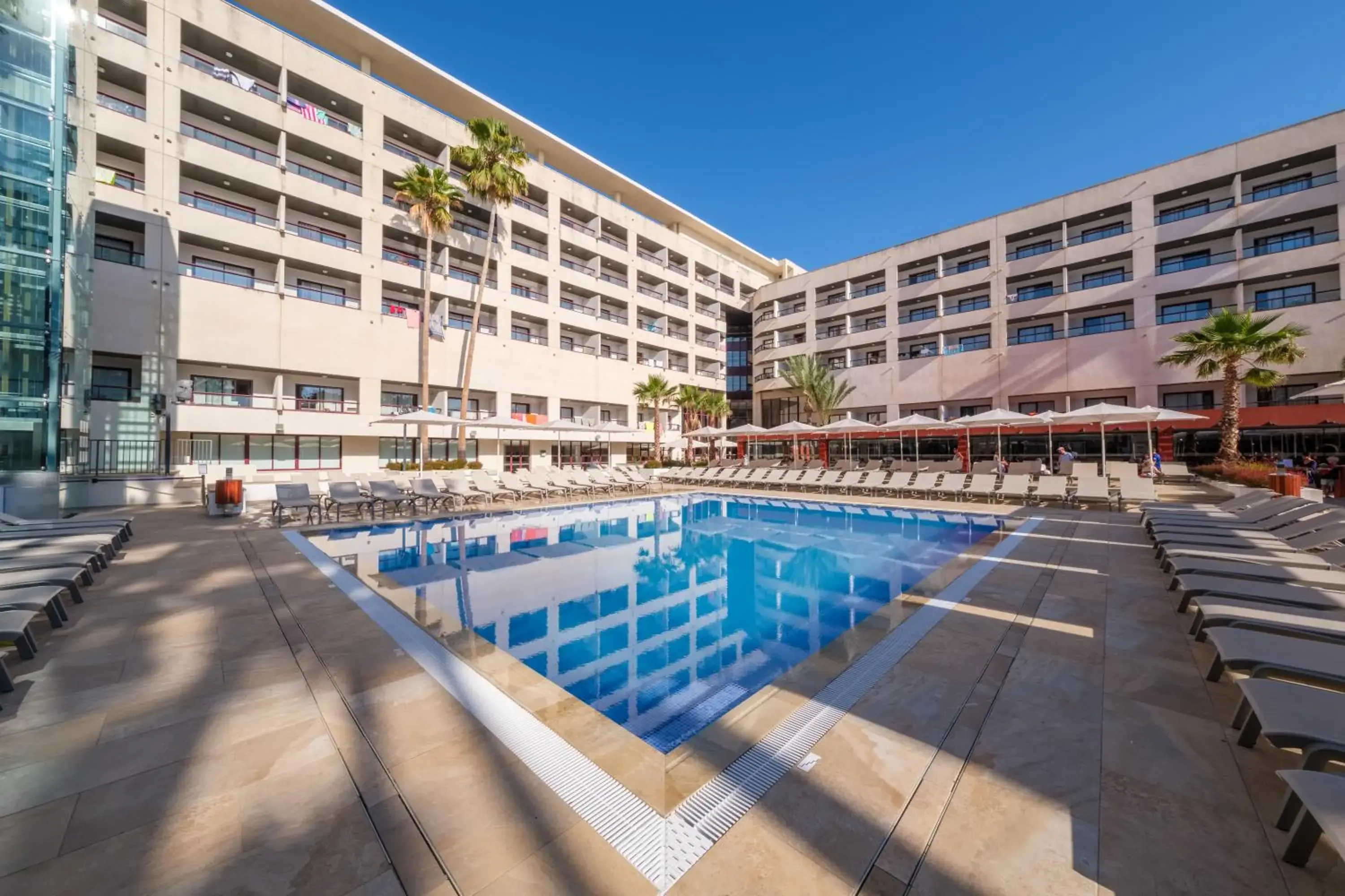 Swimming pool in Estival Park Almaris Swimming pool in Estival Park Almaris
