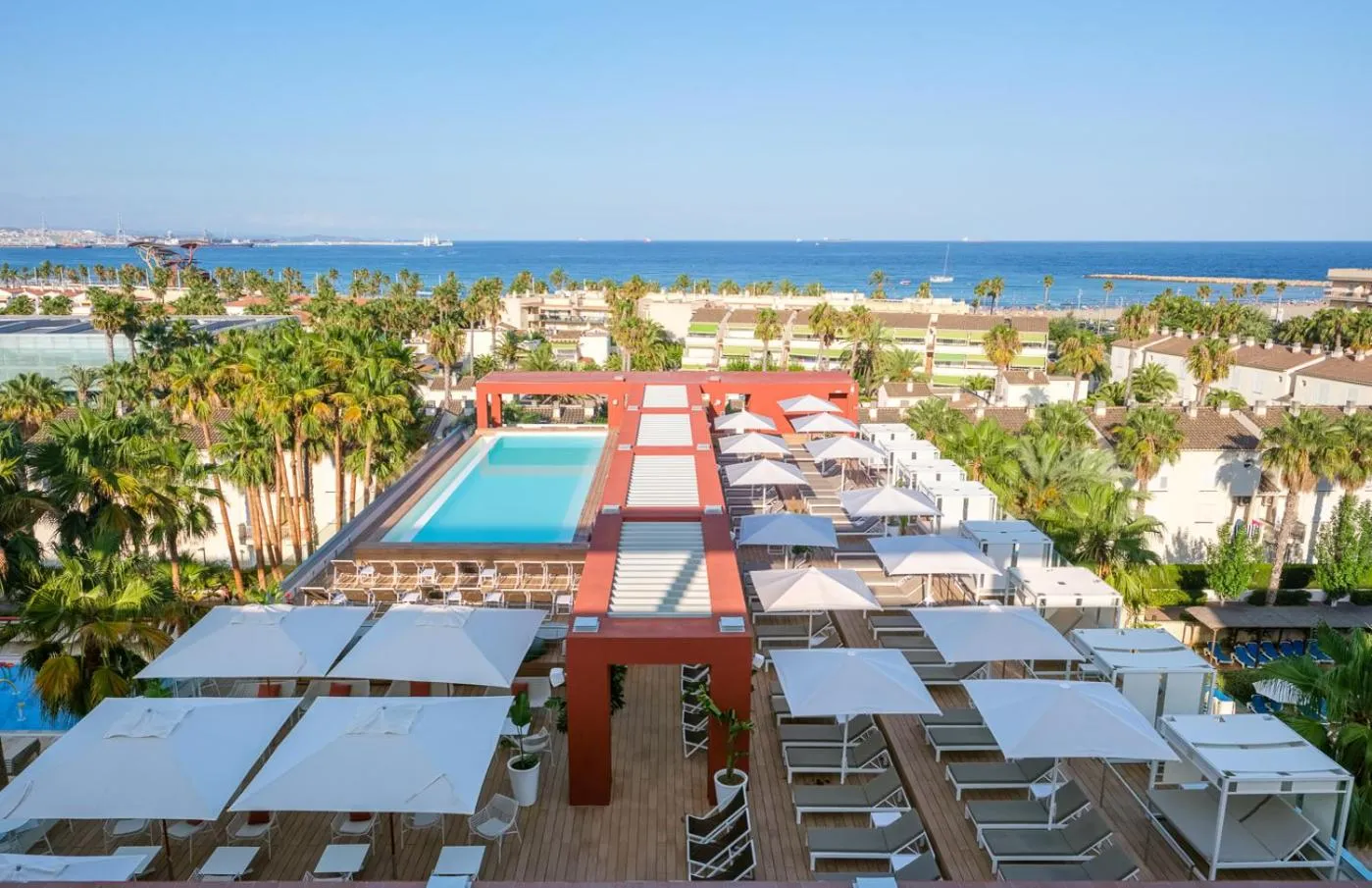 Swimming pool in Estival Park Almaris