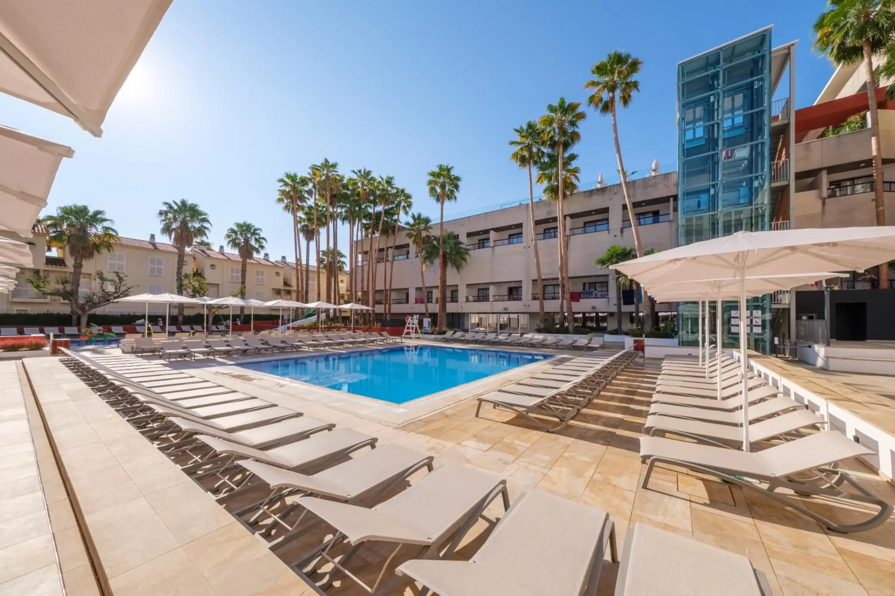 Swimming pool in Estival Park Almaris Swimming pool in Estival Park Almaris