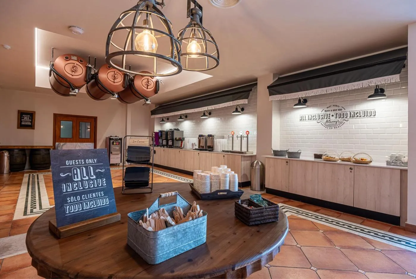 Lounge or bar in Estival Park Marena