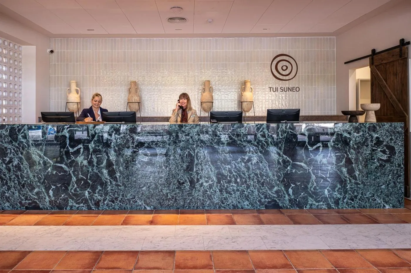 Lobby or reception in Estival Park Marena