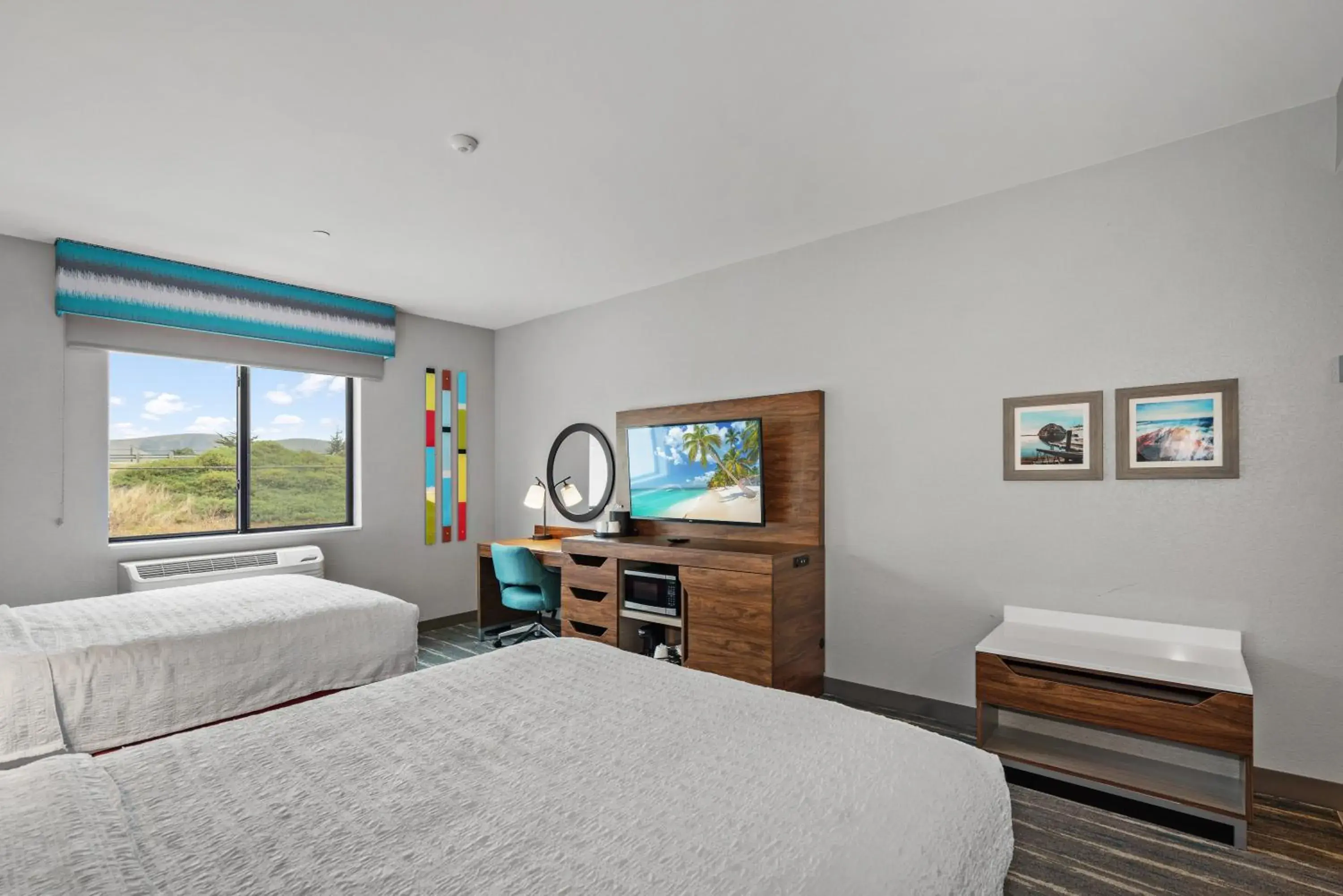 Bedroom, Bed in Hampton Inn Morro Bay Bedroom, Bed in Hampton Inn Morro Bay