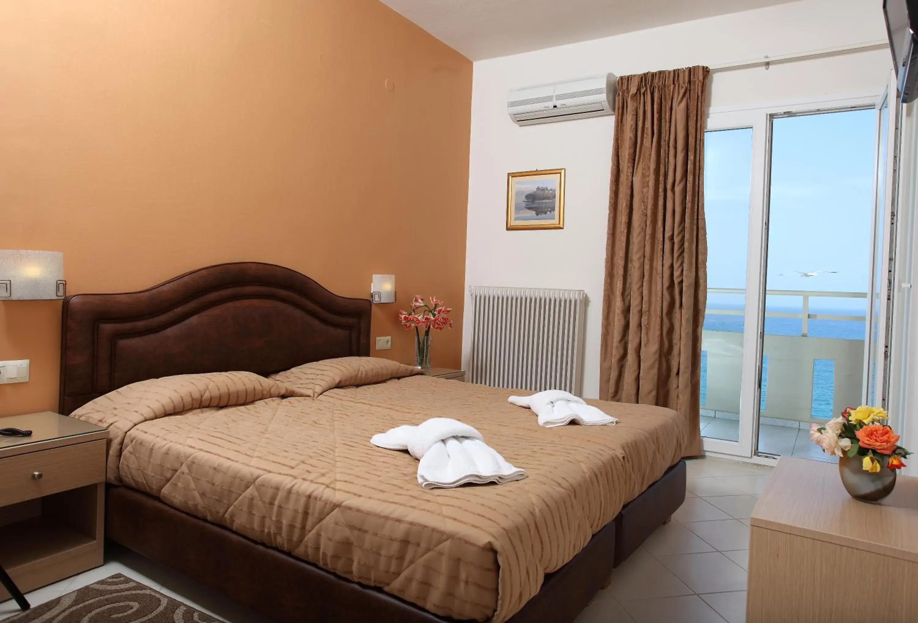 Double or Twin Room with Sea View in Kronos Hotel Double or Twin Room with Sea View in Kronos Hotel