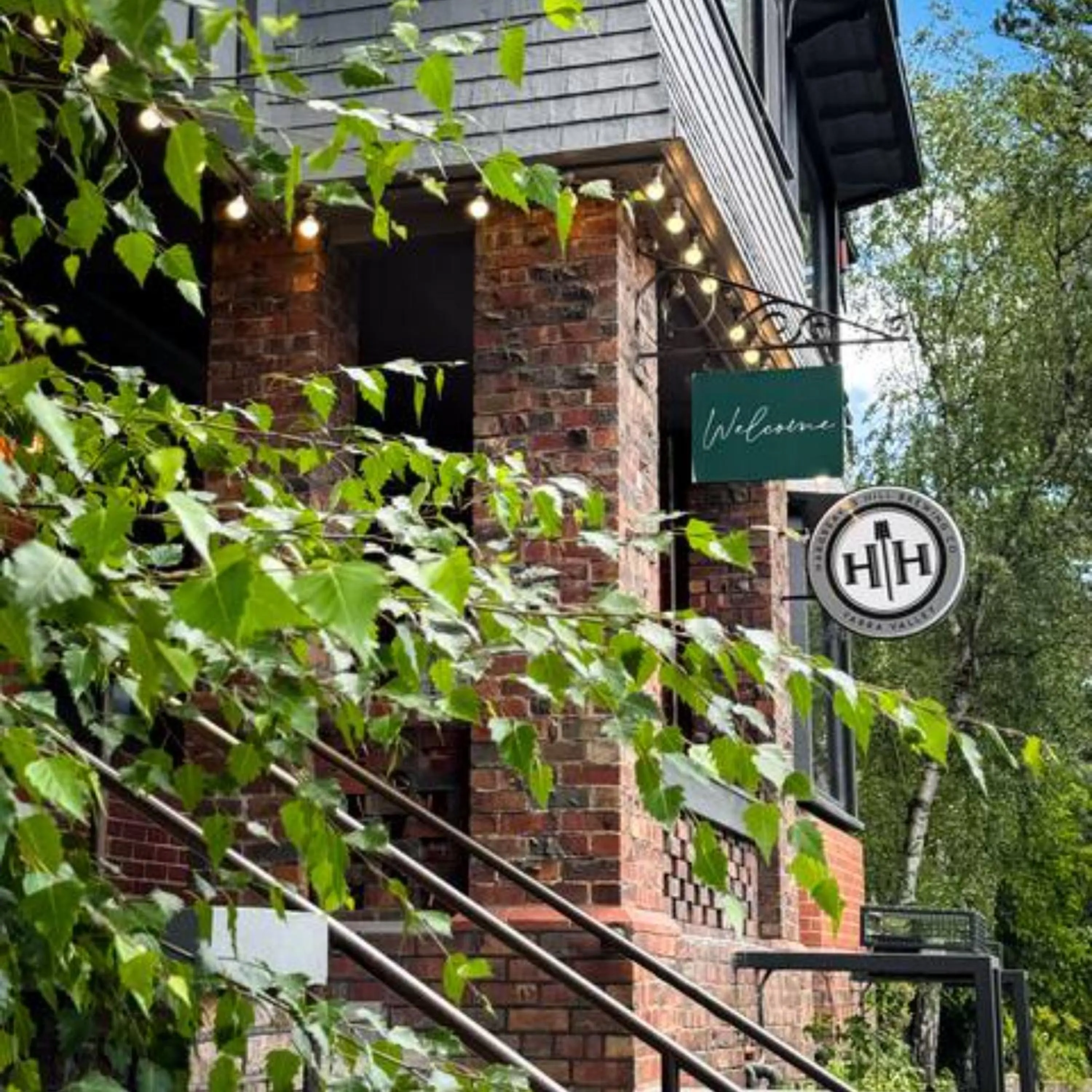 Alpine Hotel, Eat Drink Sleep