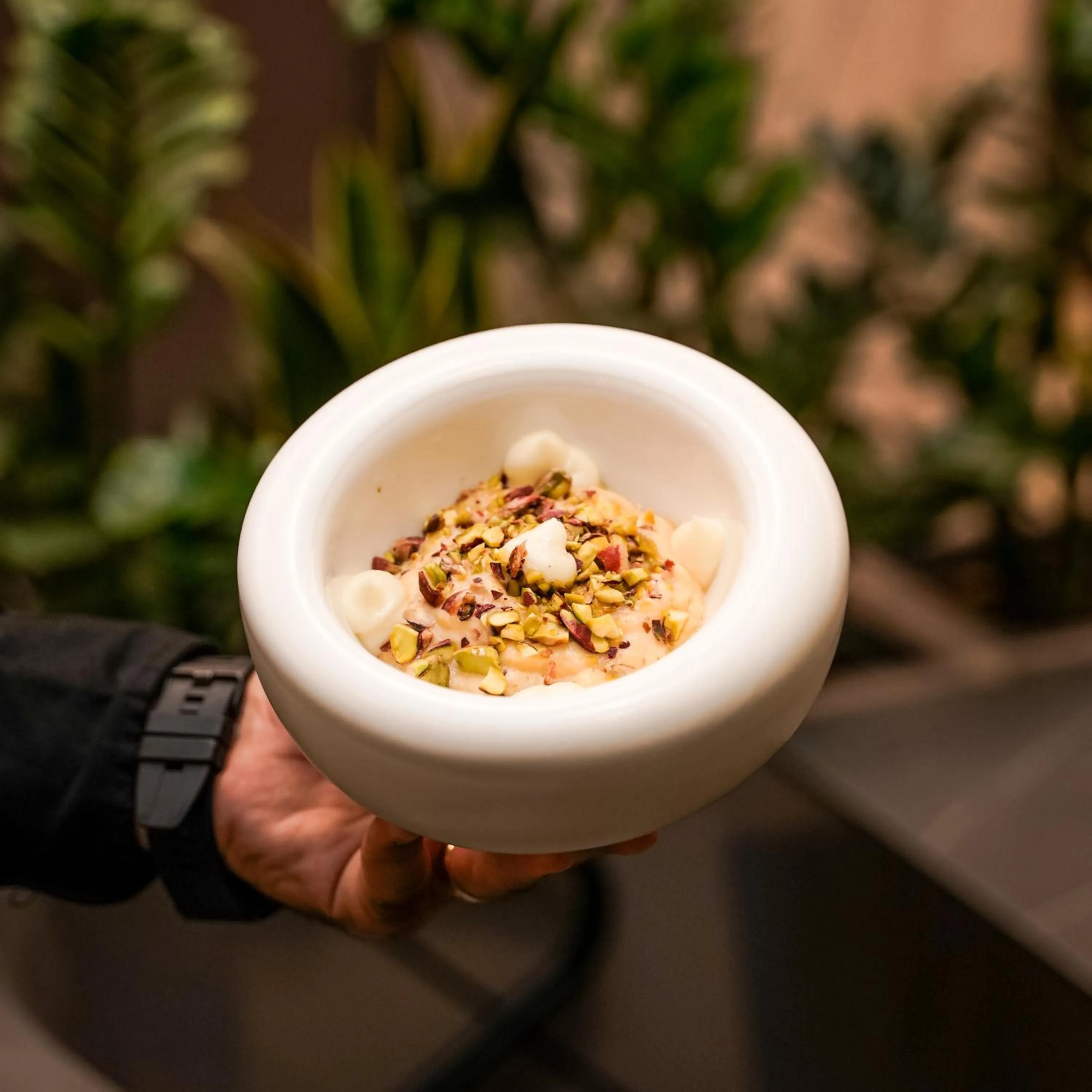 Restaurant/places to eat in StarLight Hotel