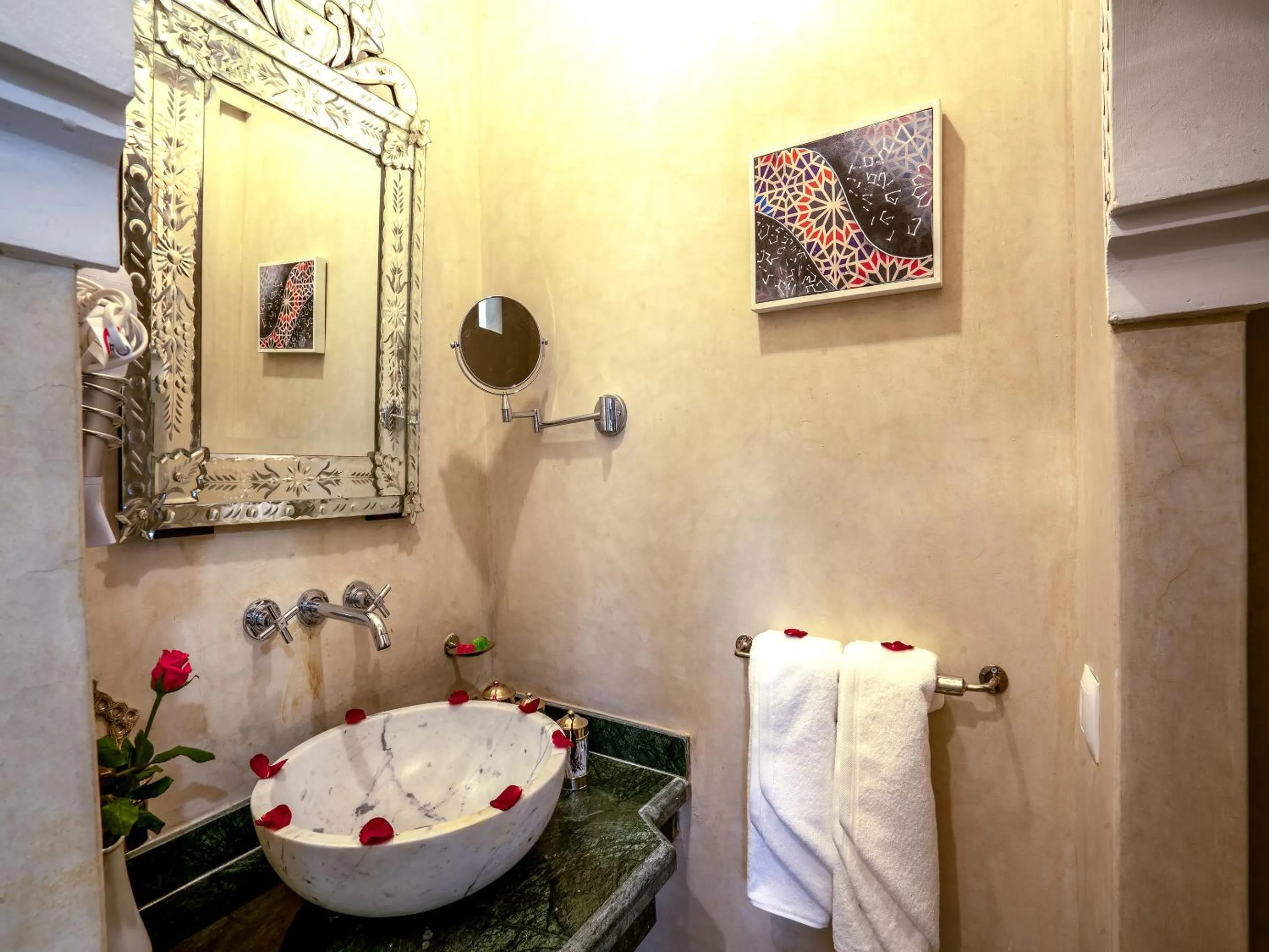 Bathroom in Riad Almisk