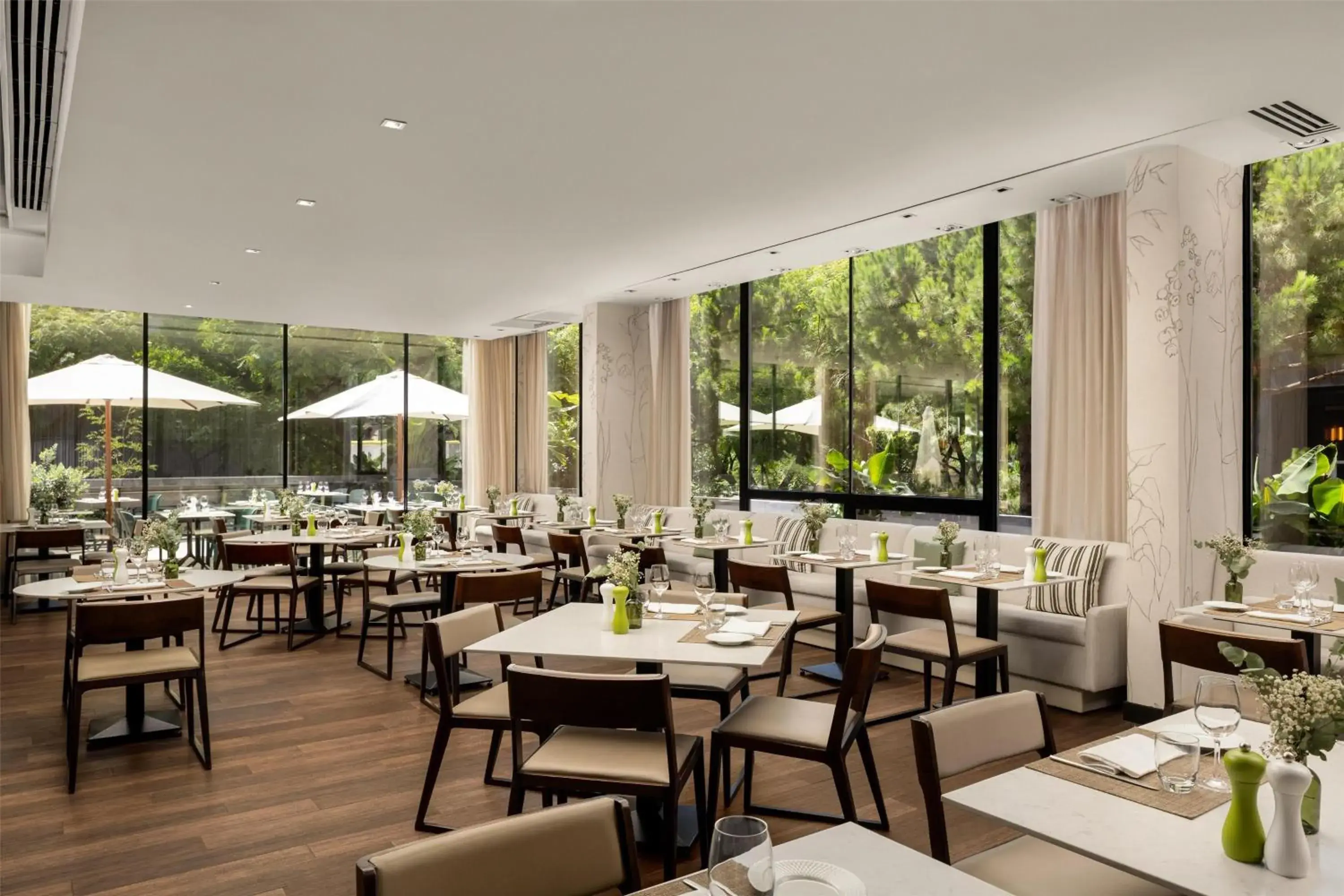 Restaurant/places to eat in Hilton Barcelona Restaurant/places to eat in Hilton Barcelona