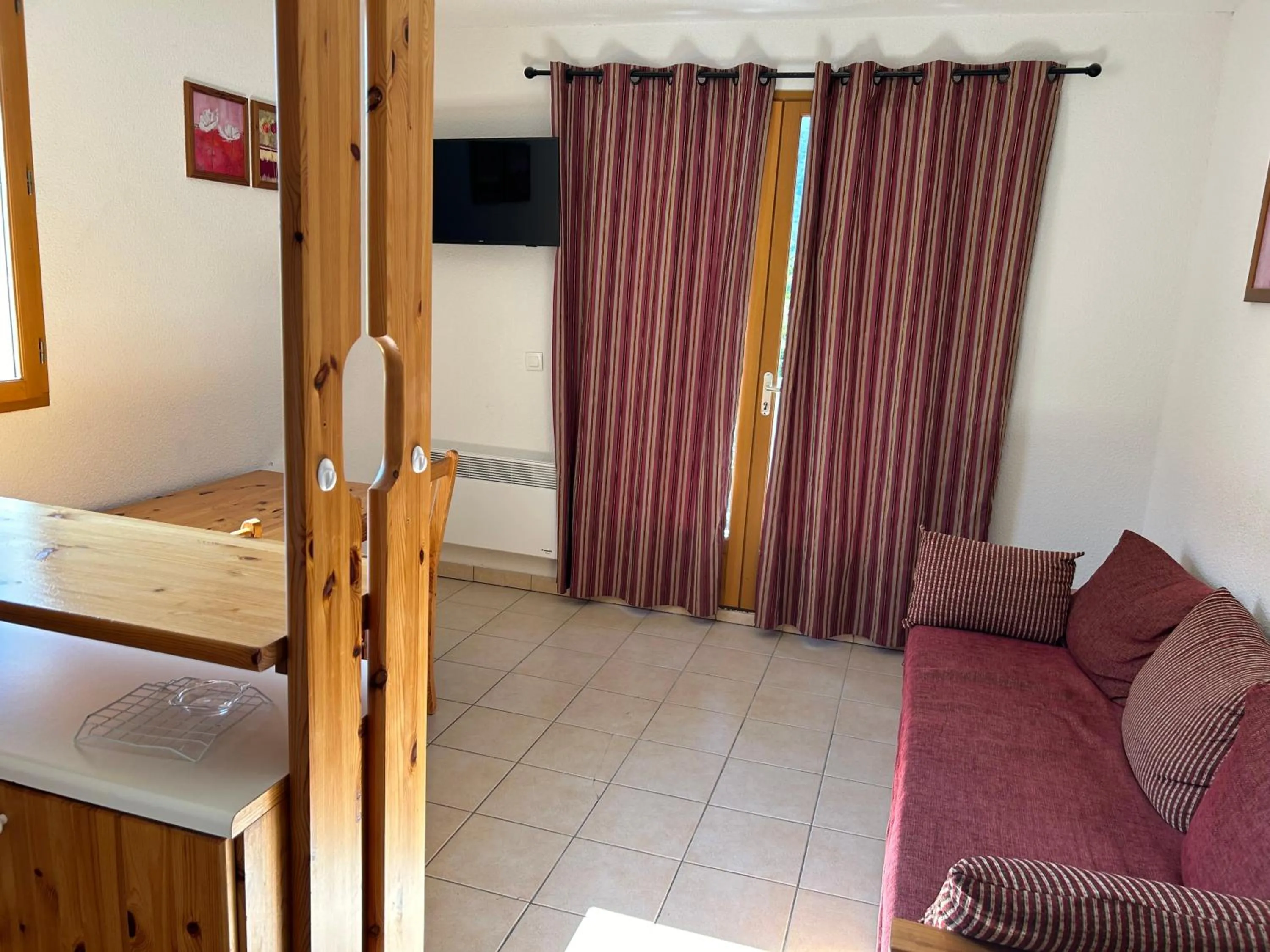 Living room in Olydea Montbrun-les-Bains