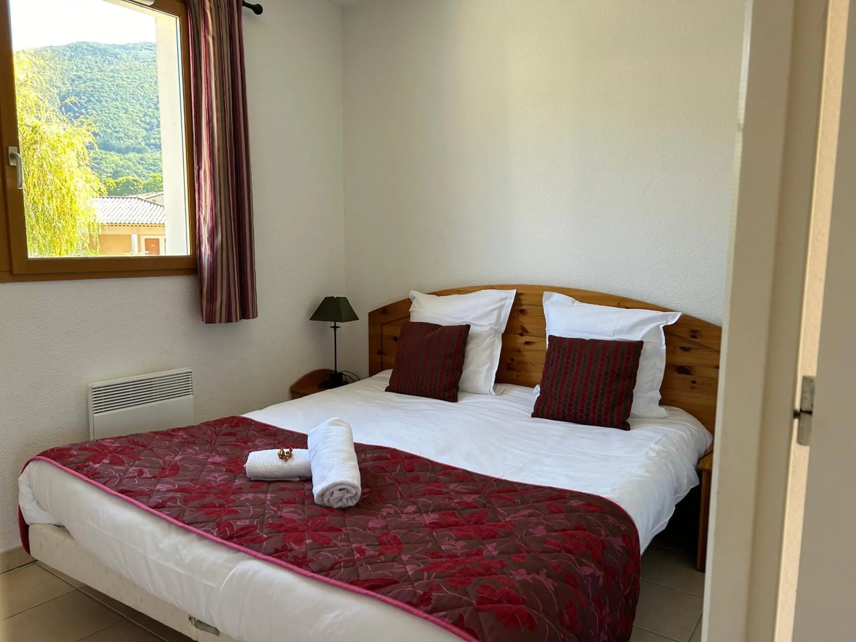 Bedroom, Bed in Olydea Montbrun-les-Bains Bedroom, Bed in Olydea Montbrun-les-Bains