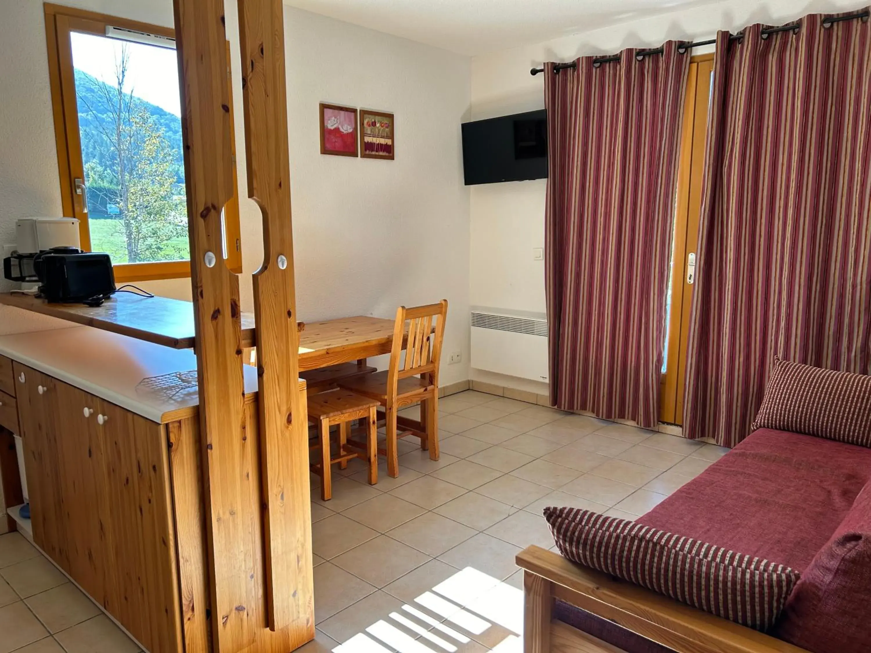 Living room in Olydea Montbrun-les-Bains Living room in Olydea Montbrun-les-Bains