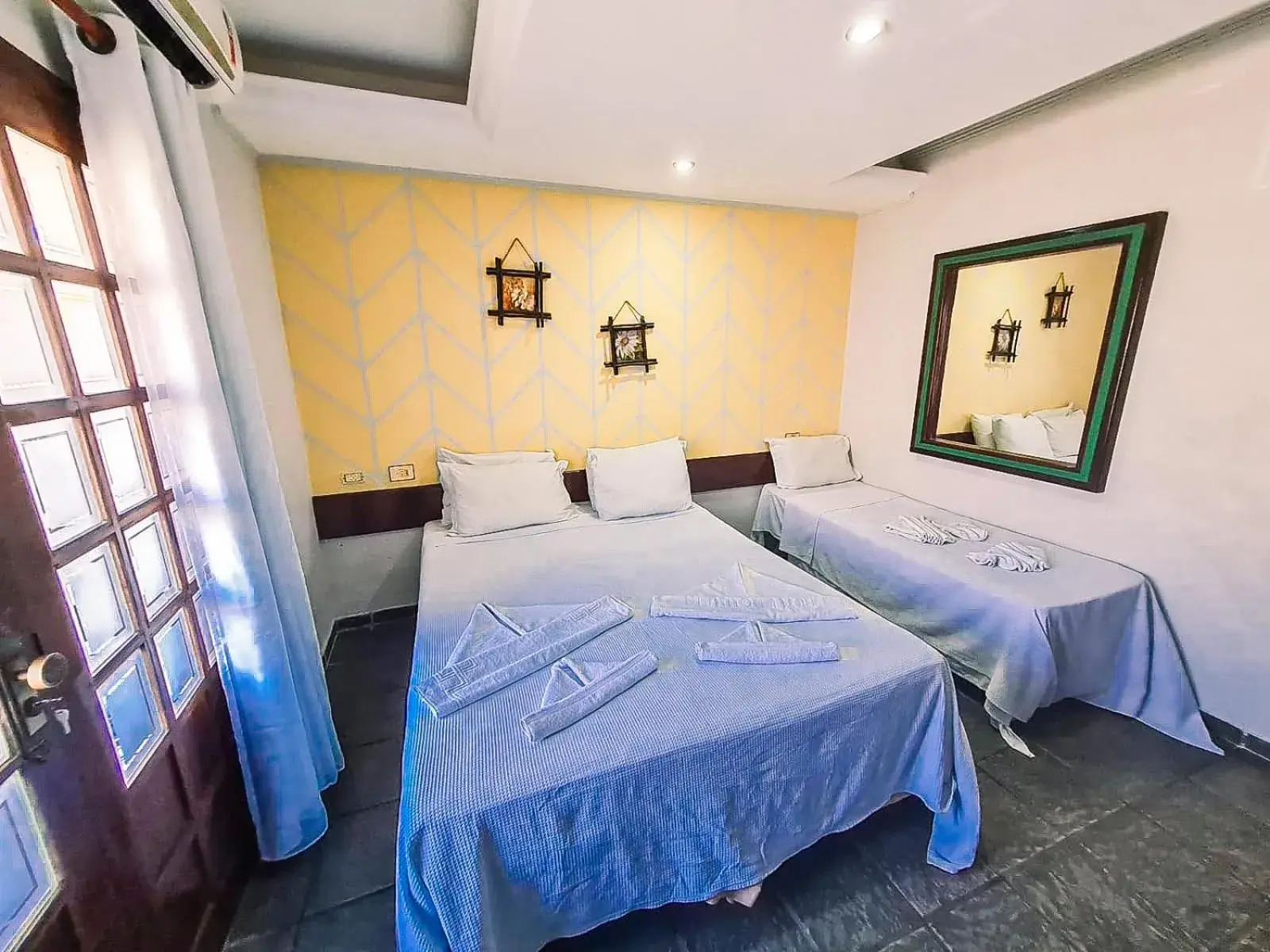 Suite with Balcony - single occupancy in Hotel Pousada Mahon Mar Suite with Balcony - single occupancy in Hotel Pousada Mahon Mar
