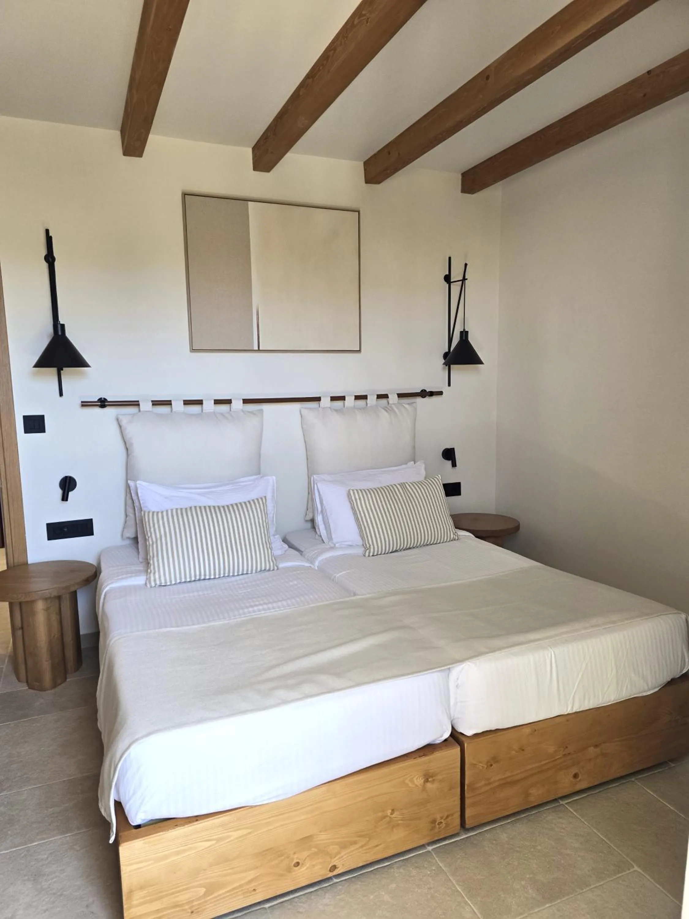 Bed in Aegean Houses