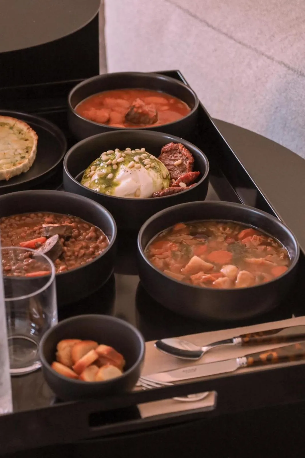 Food and drinks in Hotel Moderne