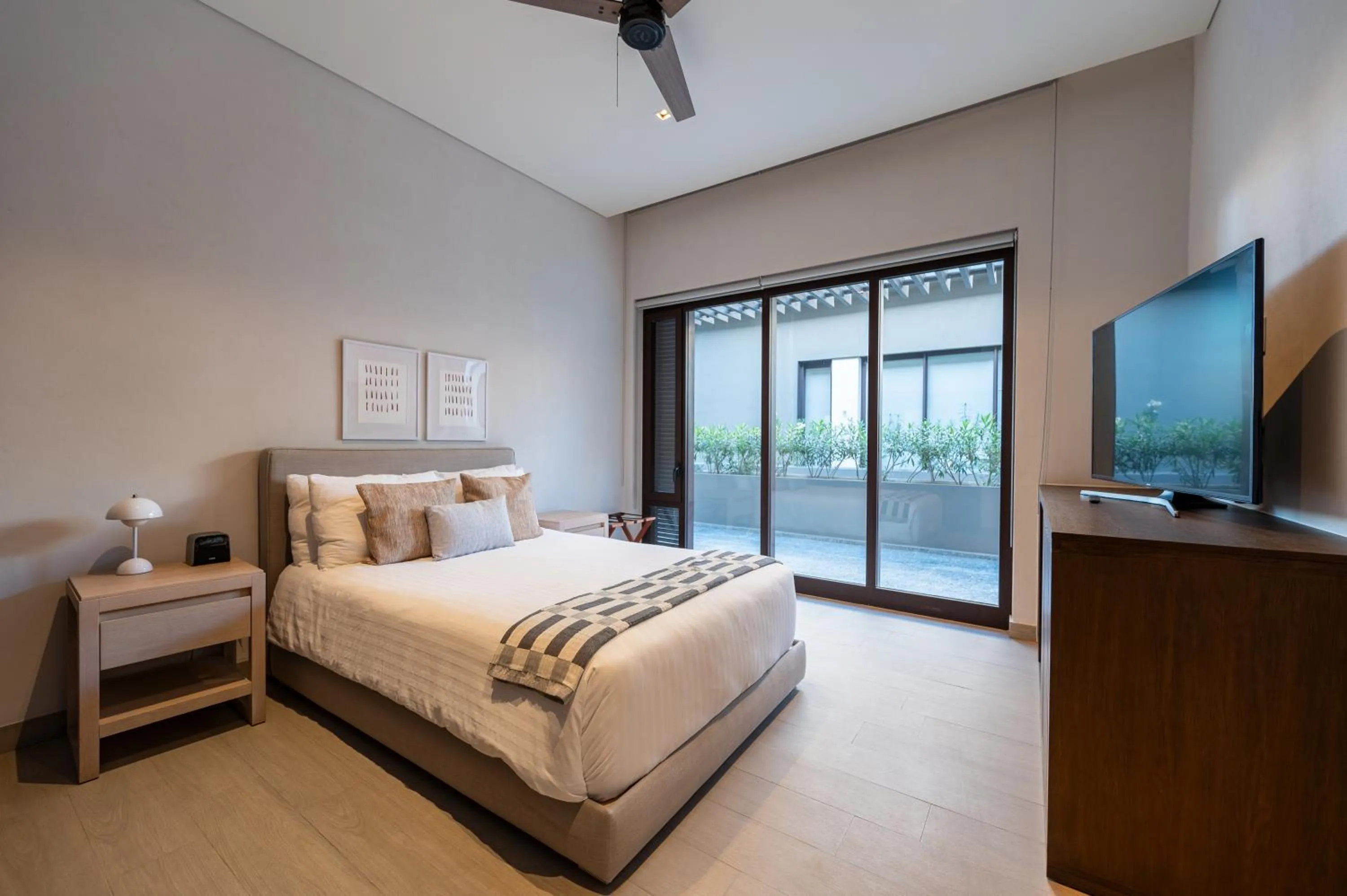 Bedroom, Bed in Paraiso Residences Marina Cabo by Capitalia