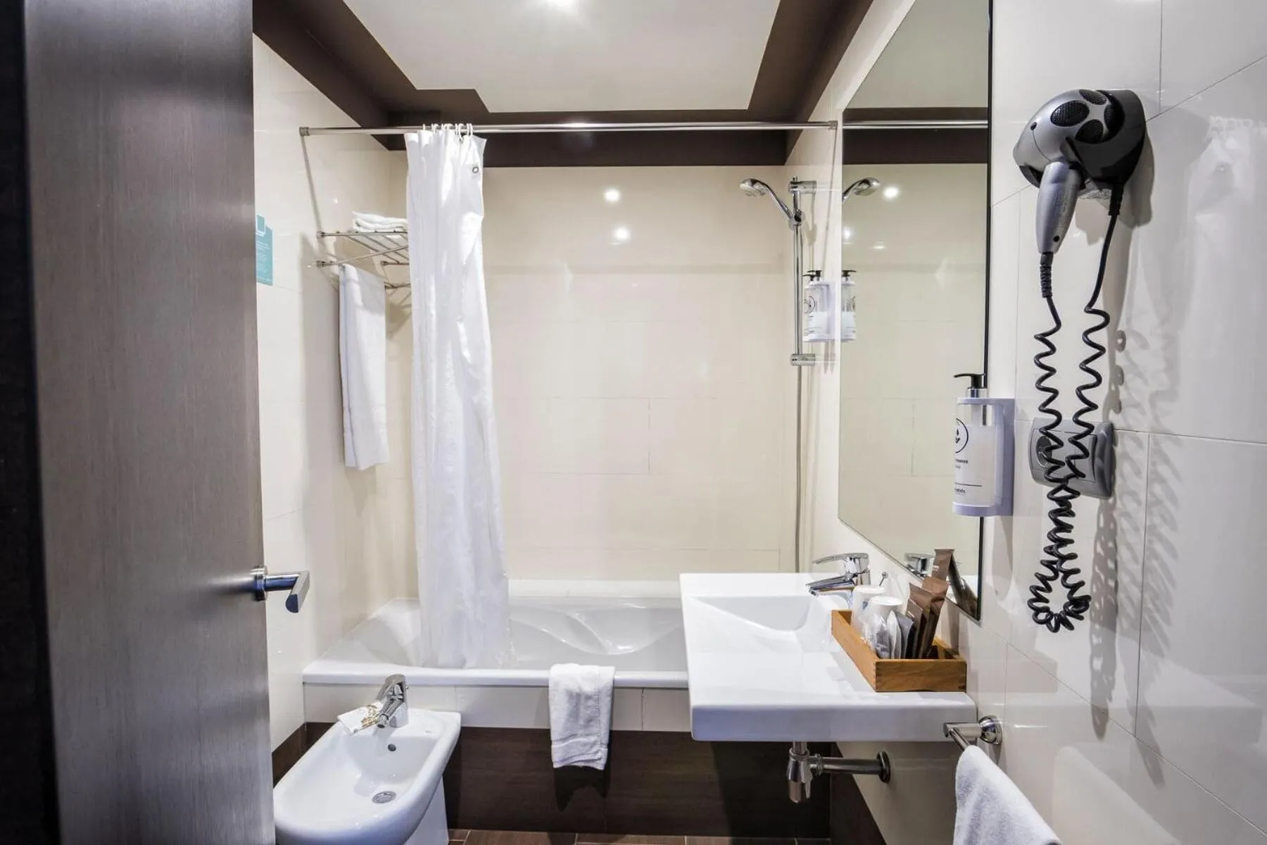 Bathroom in Hotel Alda Carril