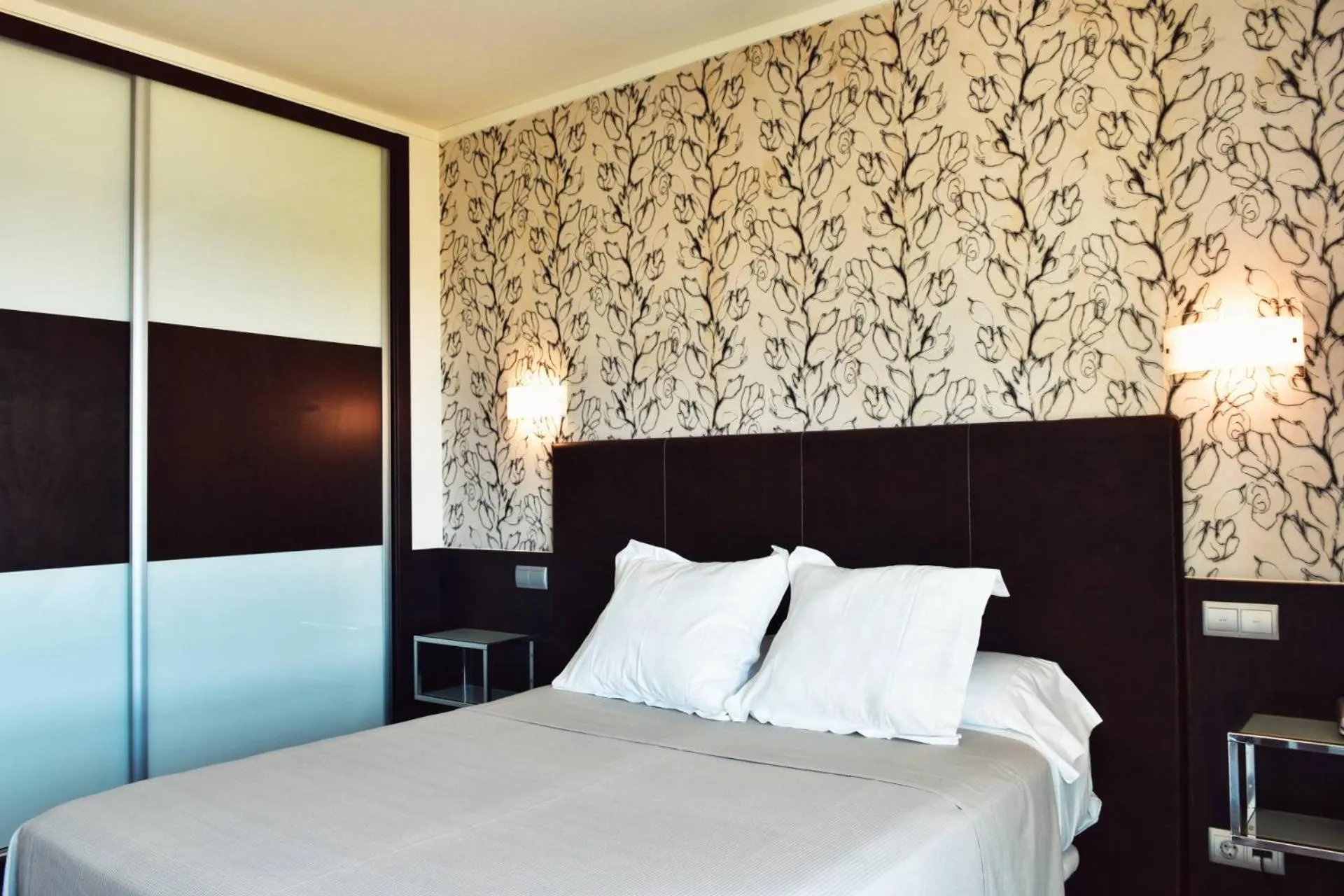 Bedroom, Bed in Hotel Alda Carril