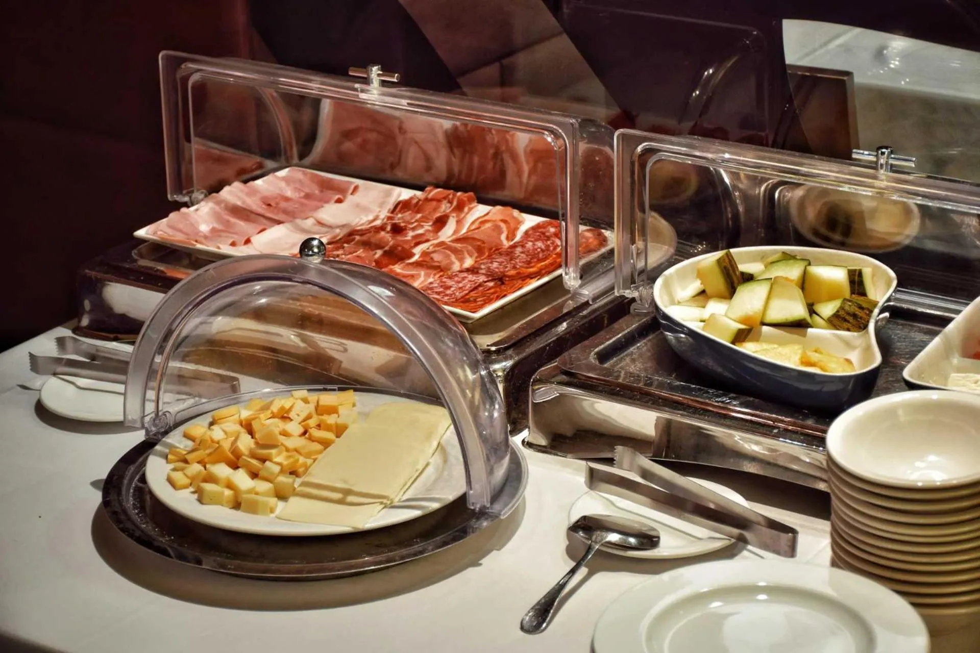 Buffet breakfast in Hotel Alda Carril