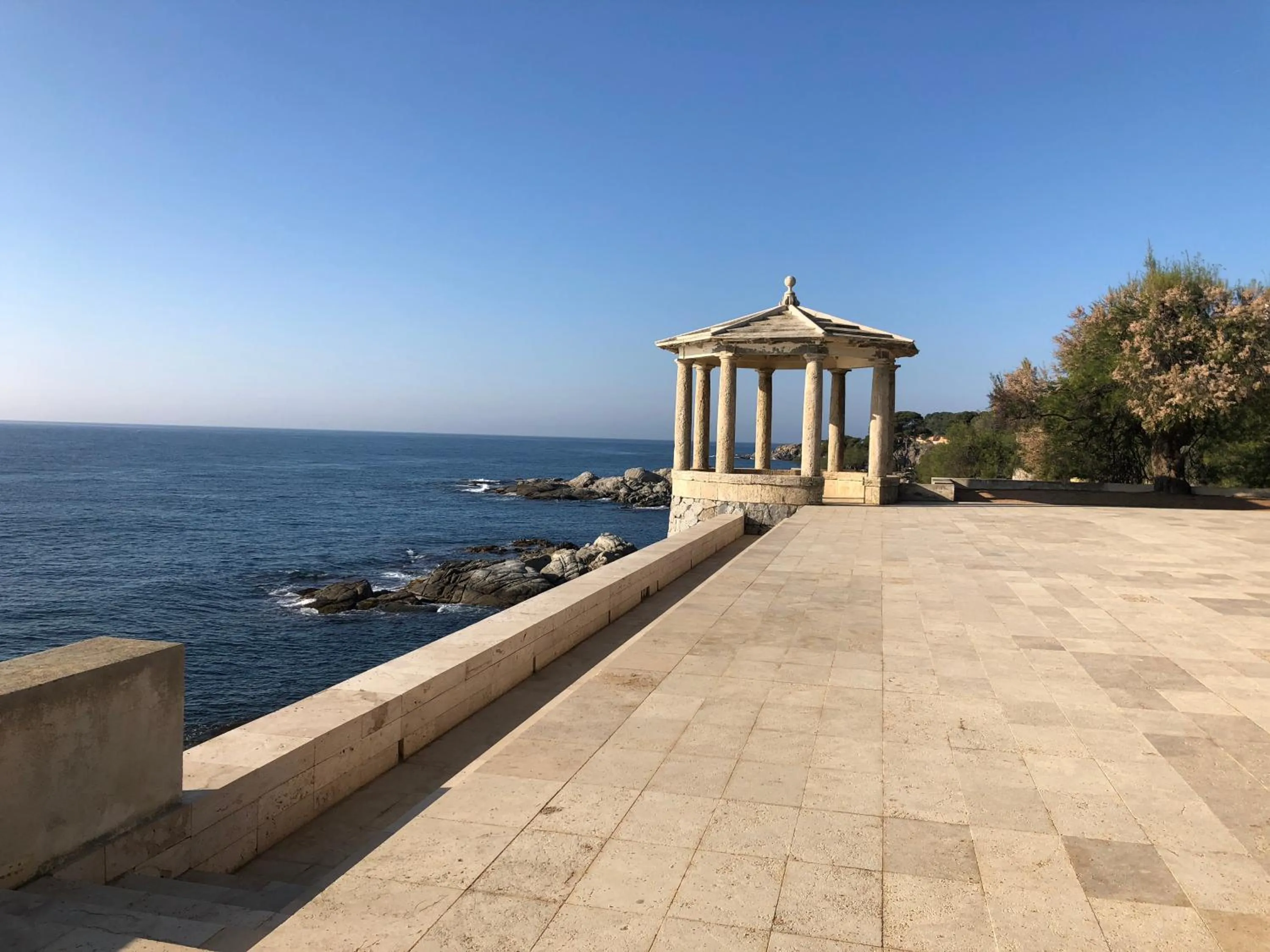 Nearby landmark in Mar i Llum