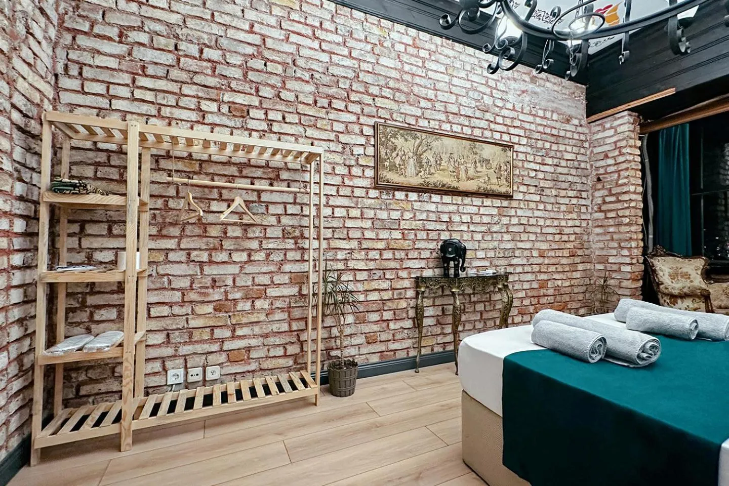 Decorative detail, Bed in The Haliç Bosphorus Hotel