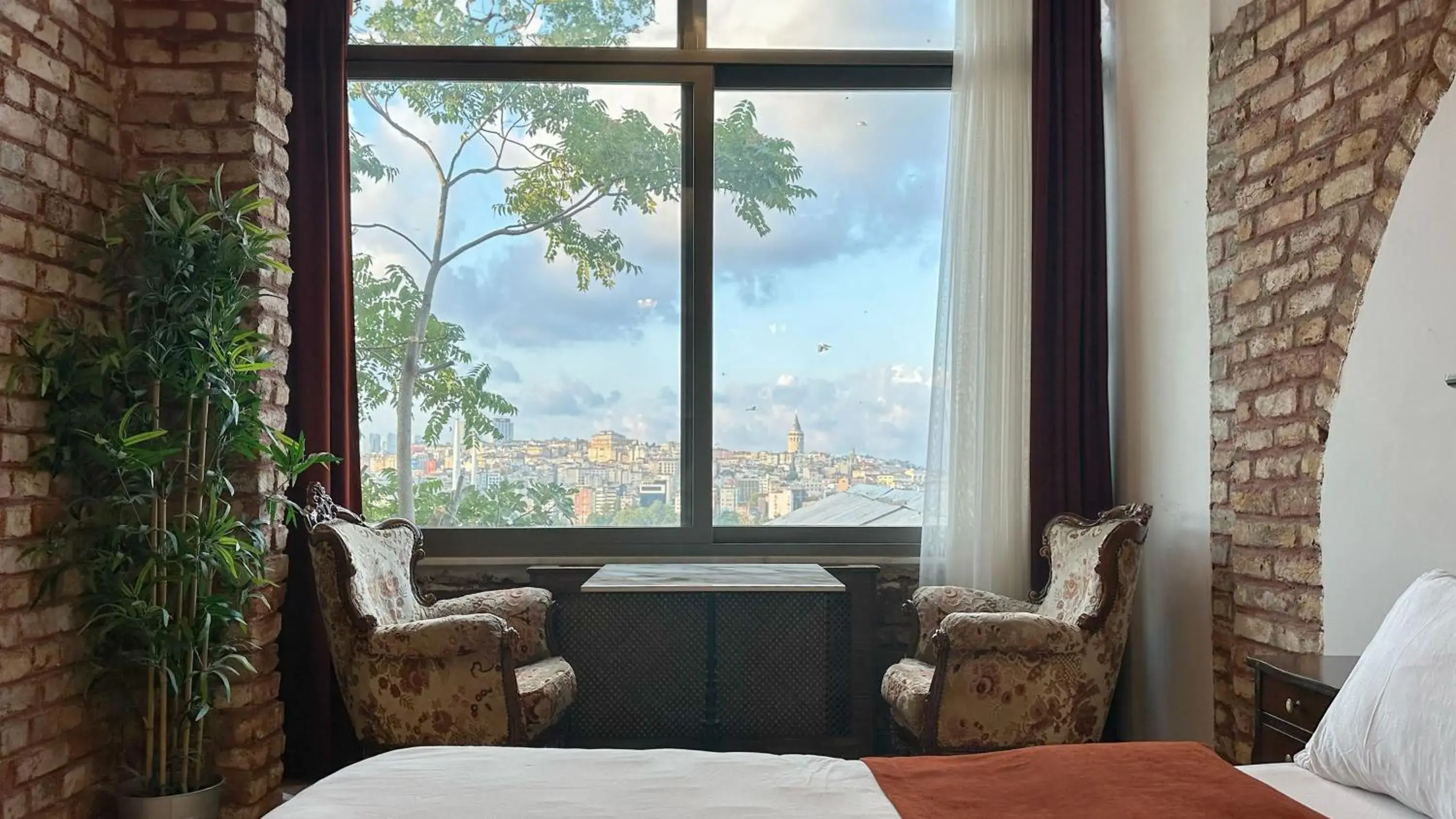 Double Room with Sea View in The Haliç Bosphorus Hotel Double Room with Sea View in The Haliç Bosphorus Hotel