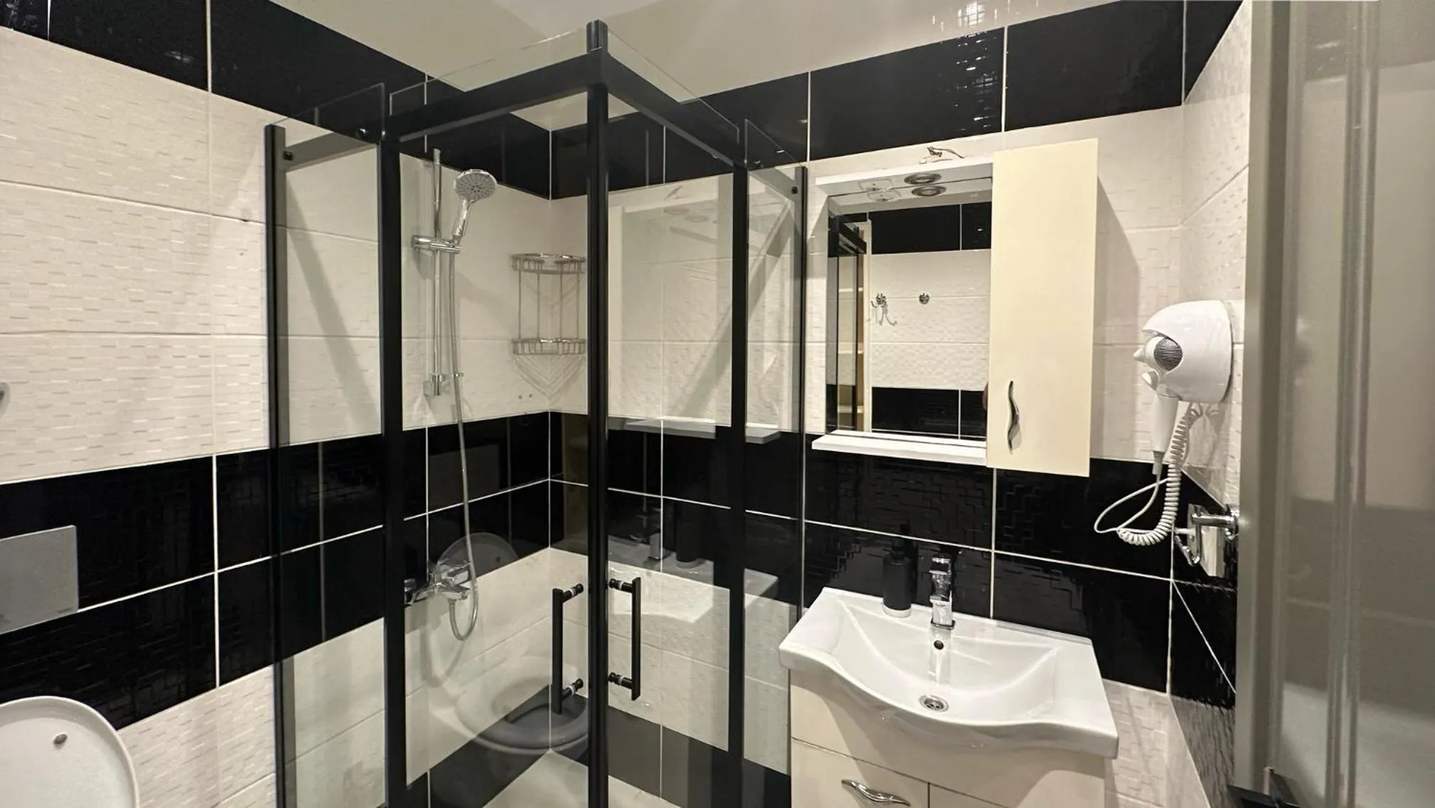 Shower in The Haliç Bosphorus Hotel