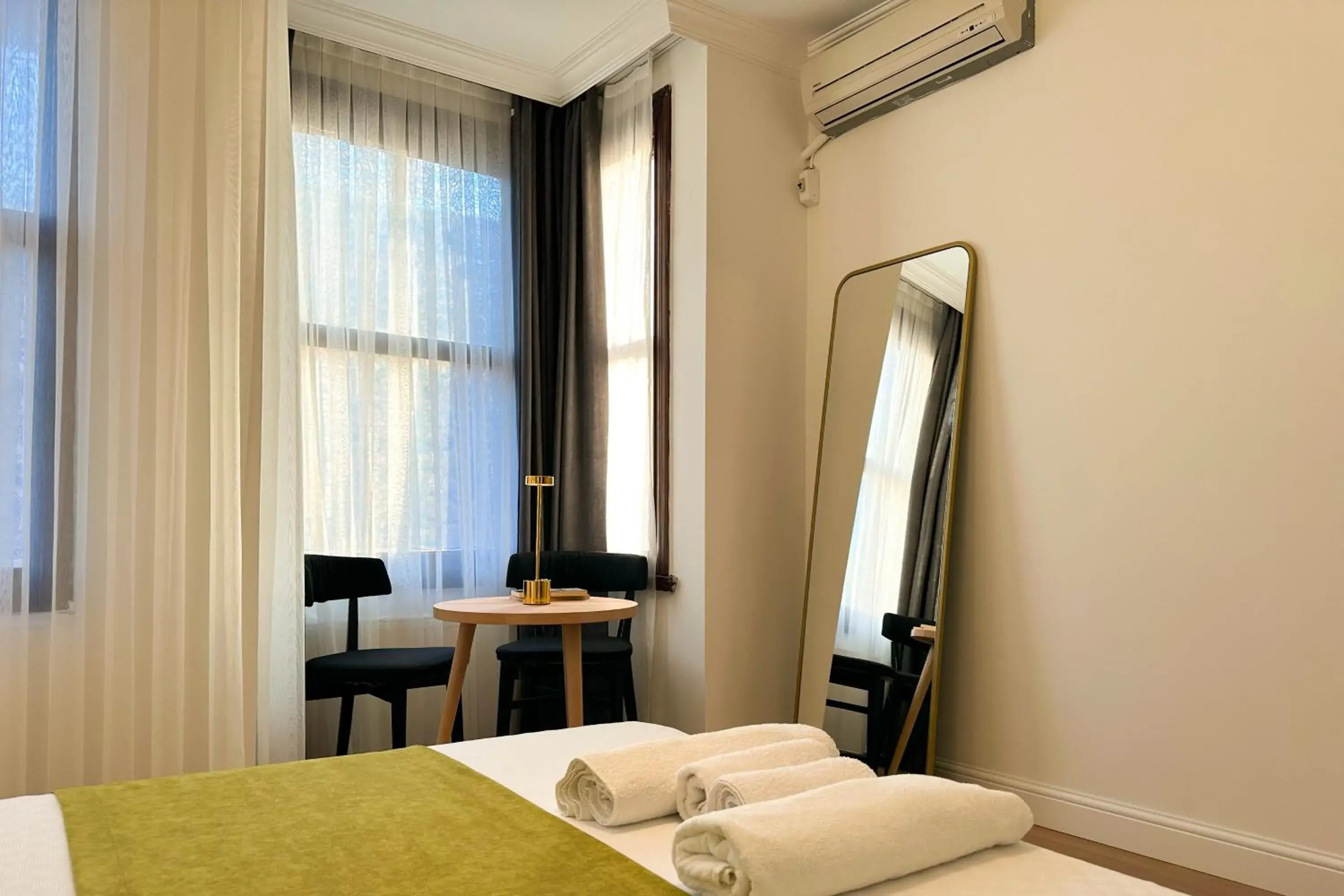 Double Room with Private Bathroom in The Haliç Bosphorus Hotel Double Room with Private Bathroom in The Haliç Bosphorus Hotel