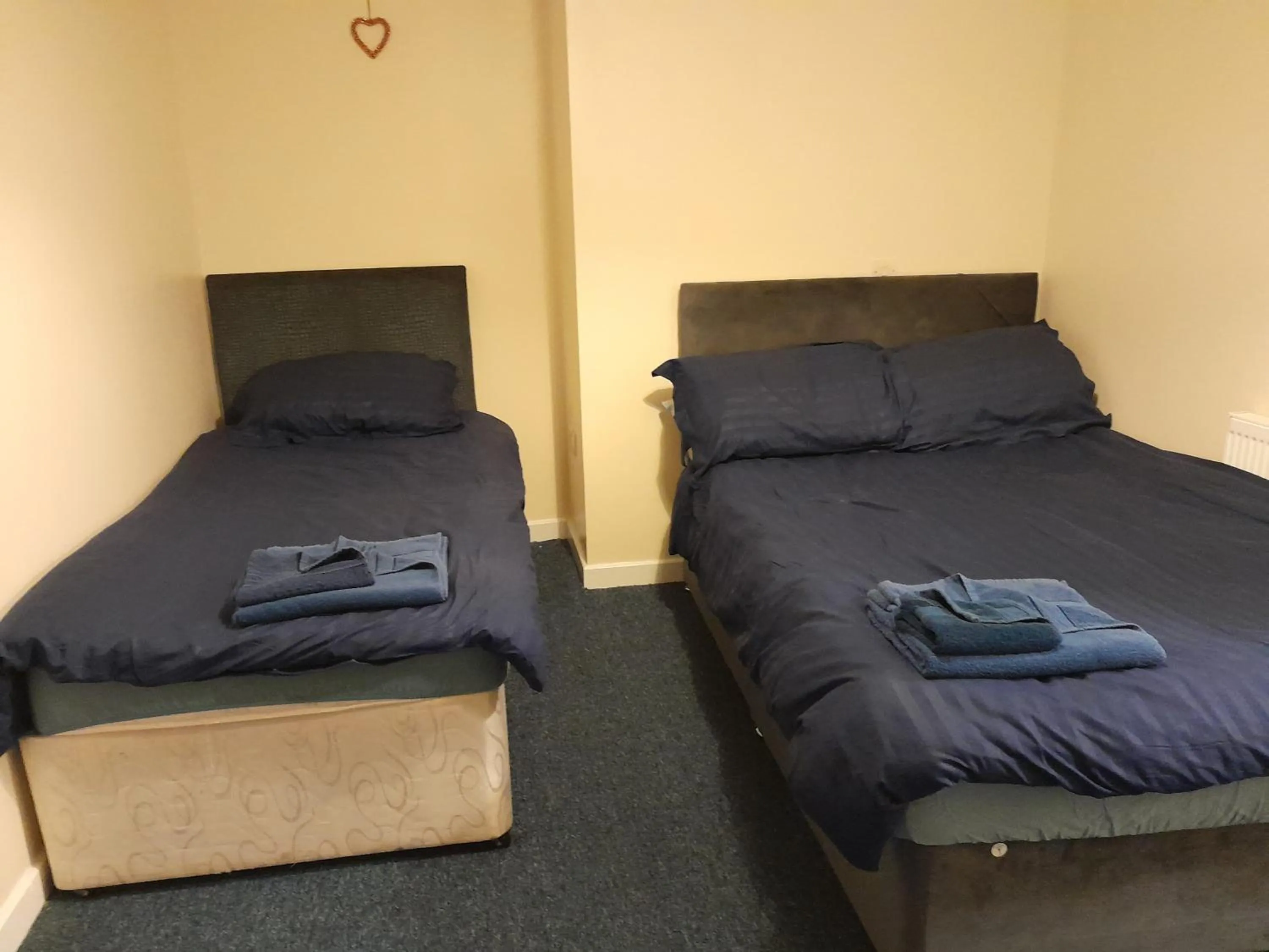 Bed in Kings Arms Guest House Ebbw Vale