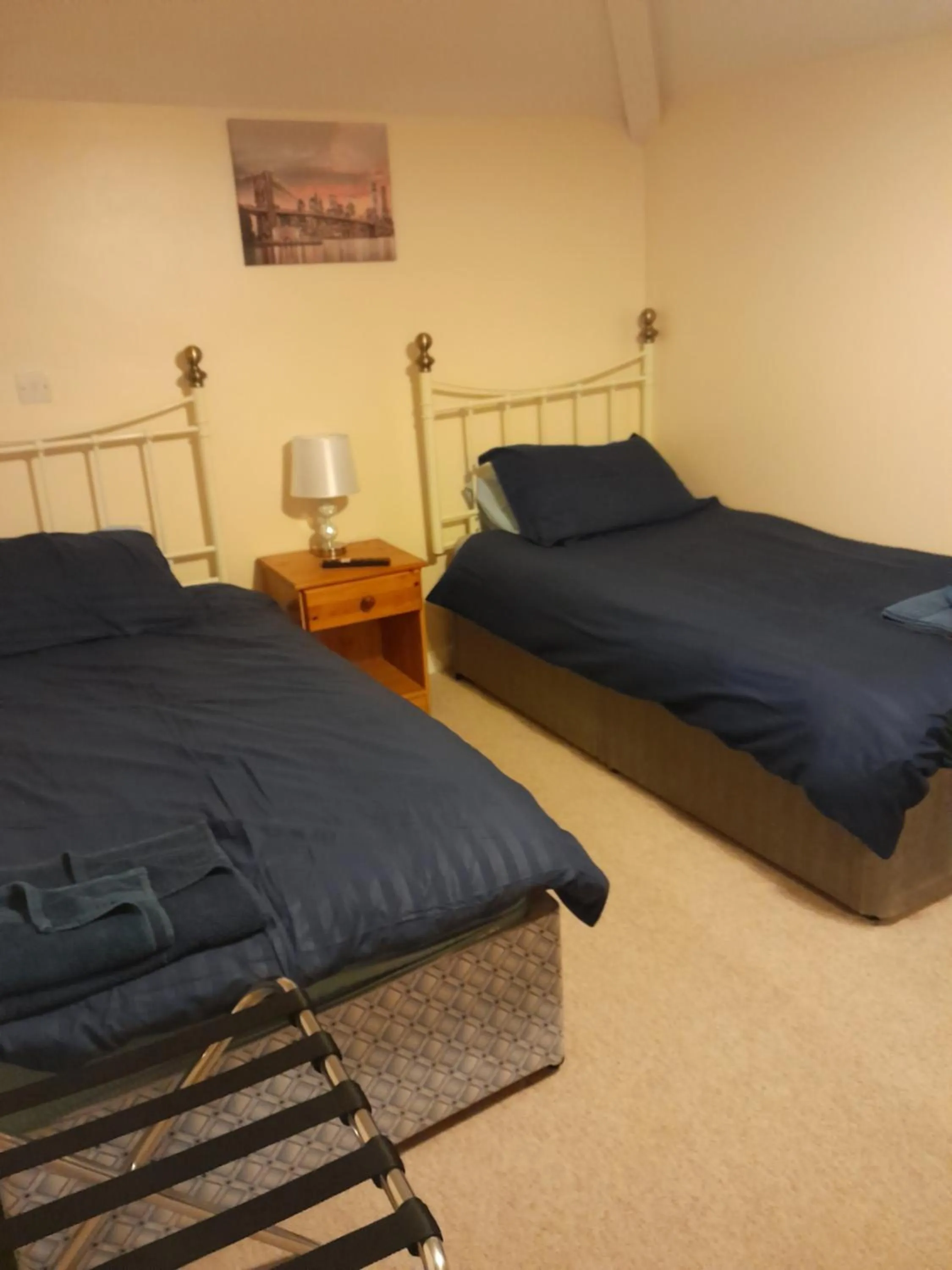 Bed in Kings Arms Guest House Ebbw Vale