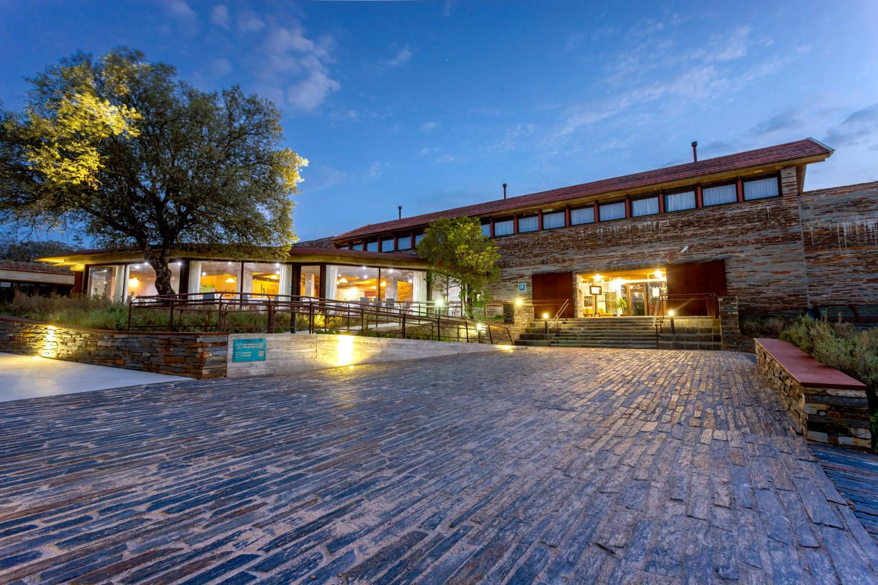 Property building in Hotel Parque de Monfragüe