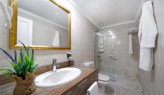 Bathroom in Labranda Los Cocoteros